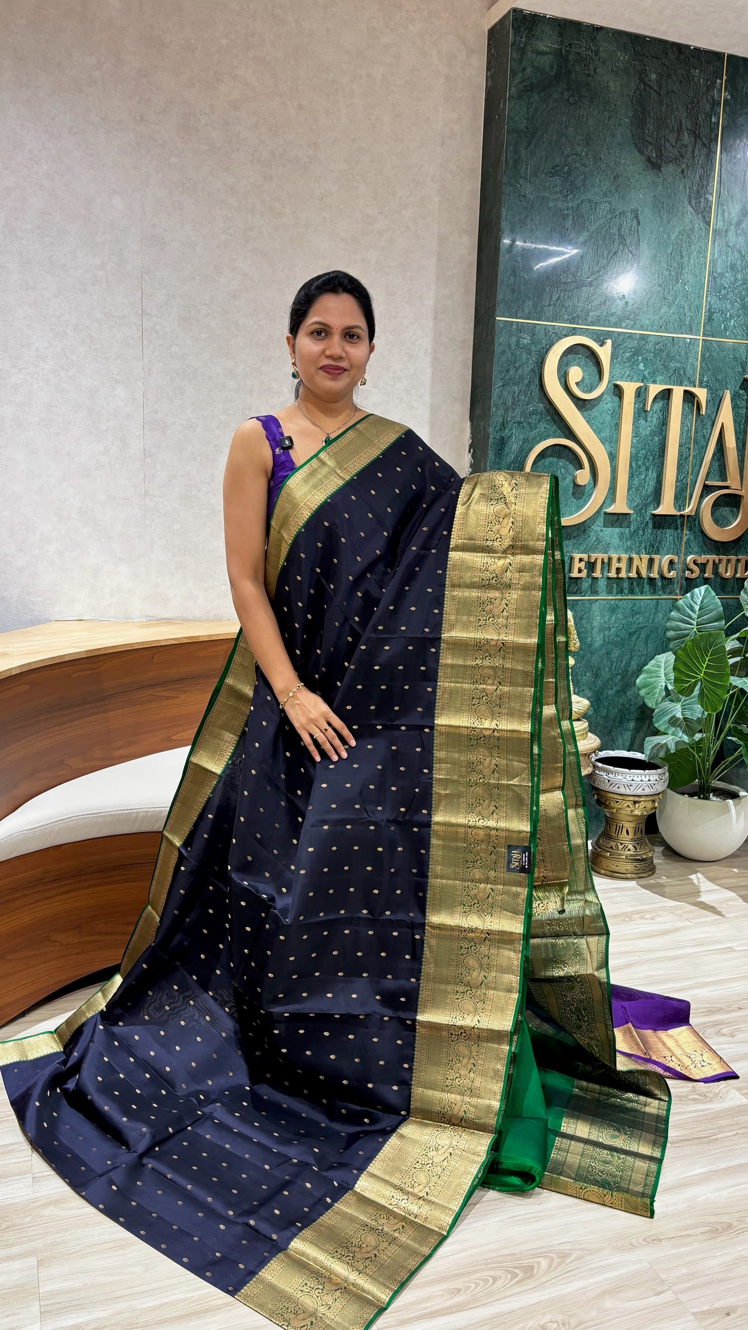 Handloom kanchi pattu dar shade of blue