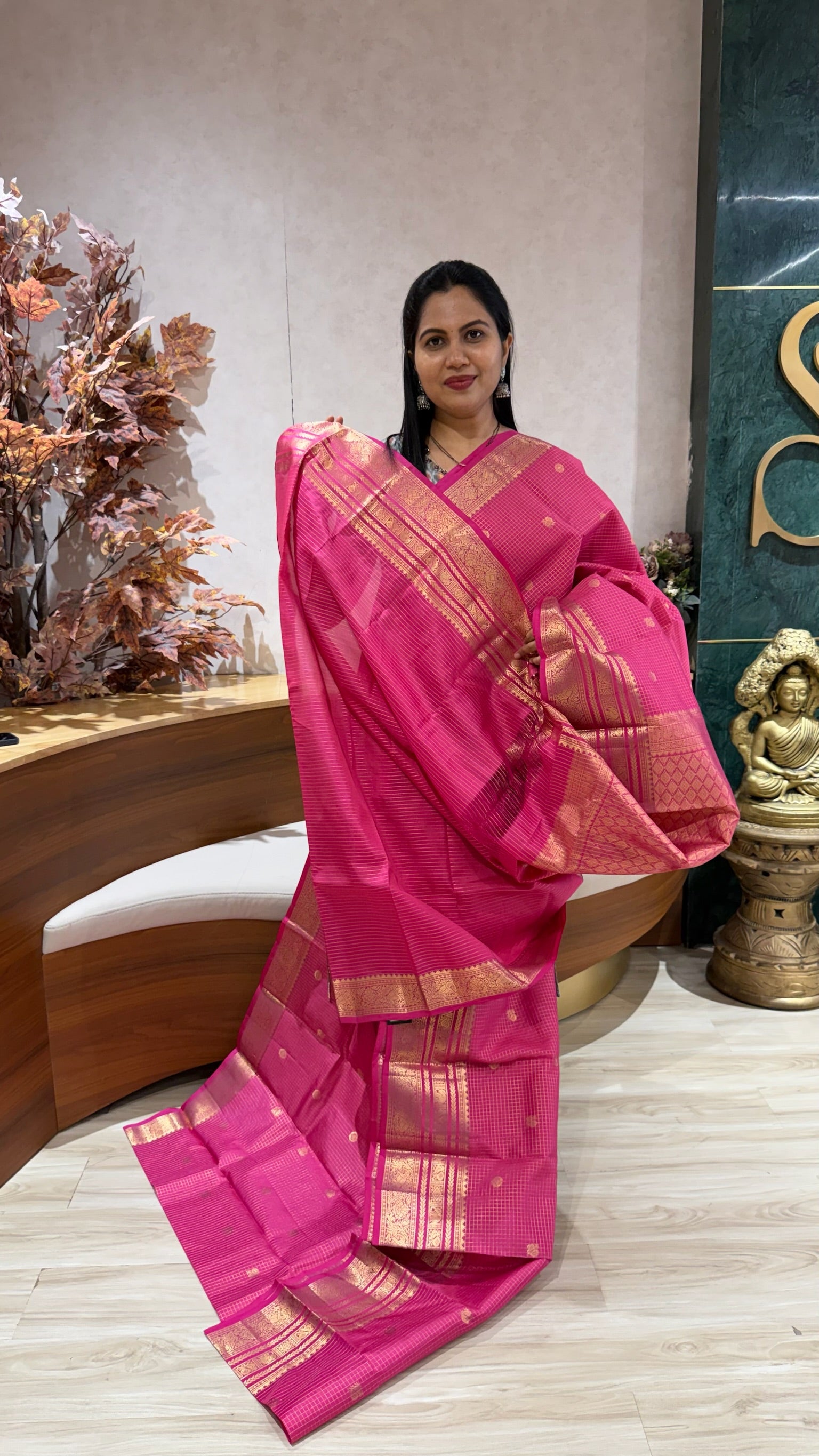 Light weight vintage pattu