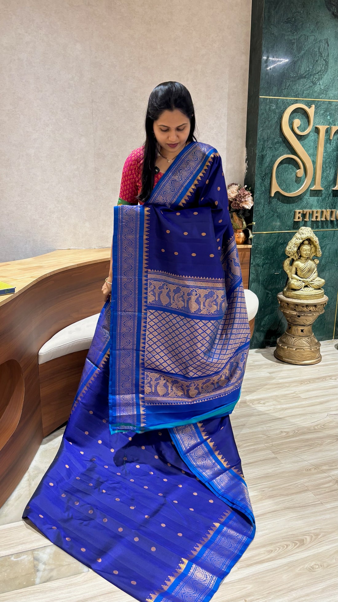 Handloom gadwal pattu