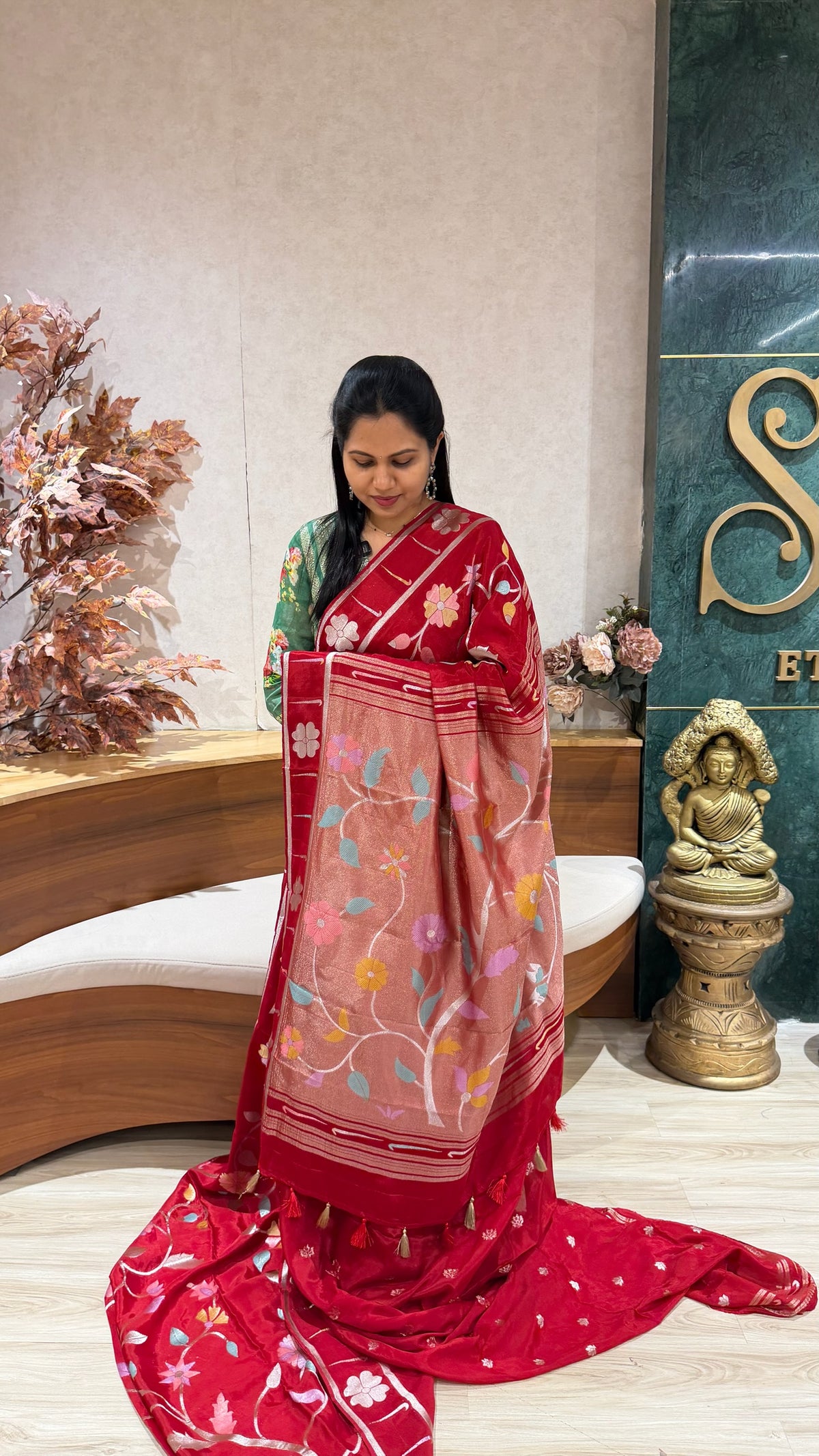 Pure georgette jhamdani red
