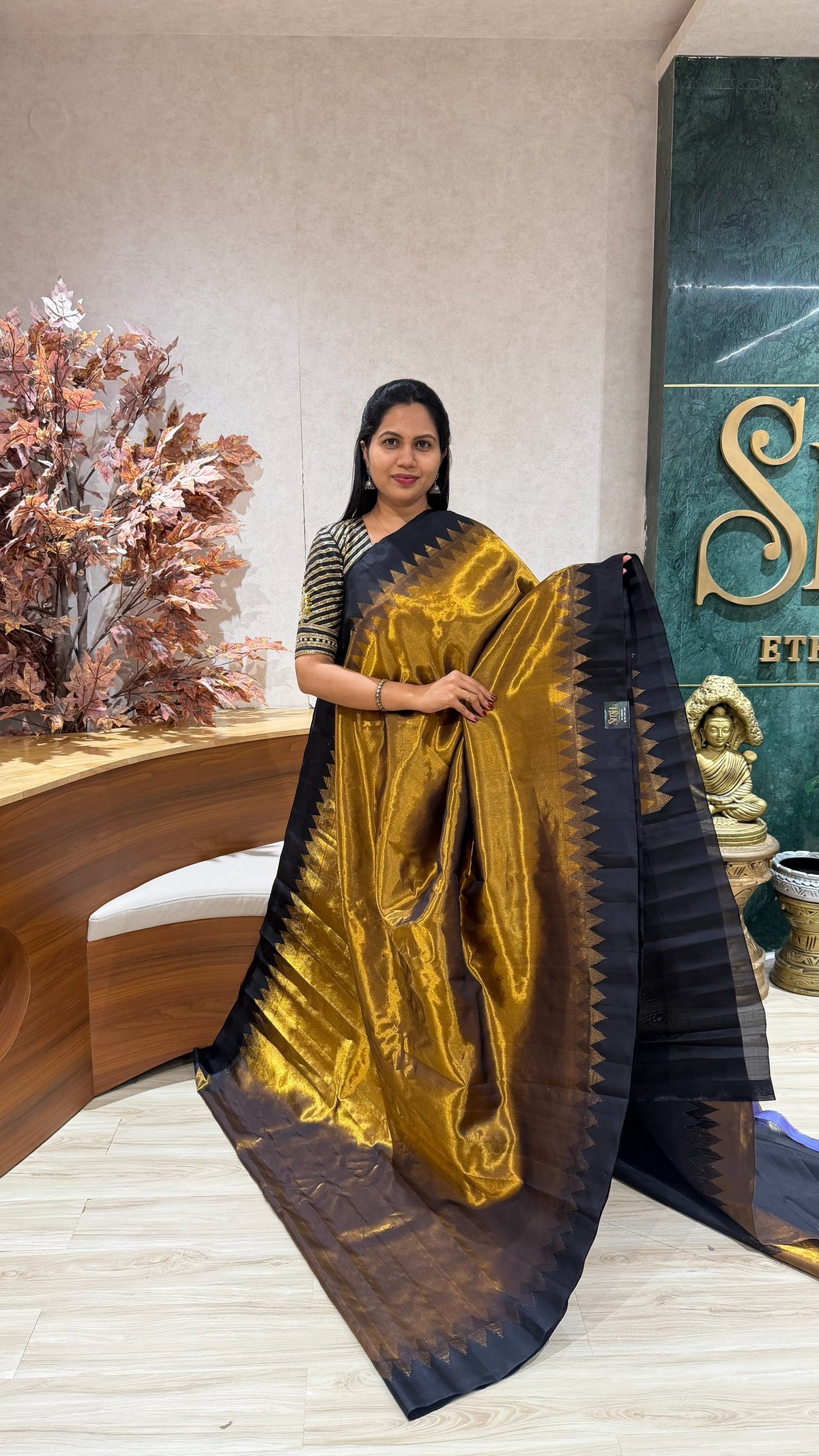 Handloom Gadwal Tissue