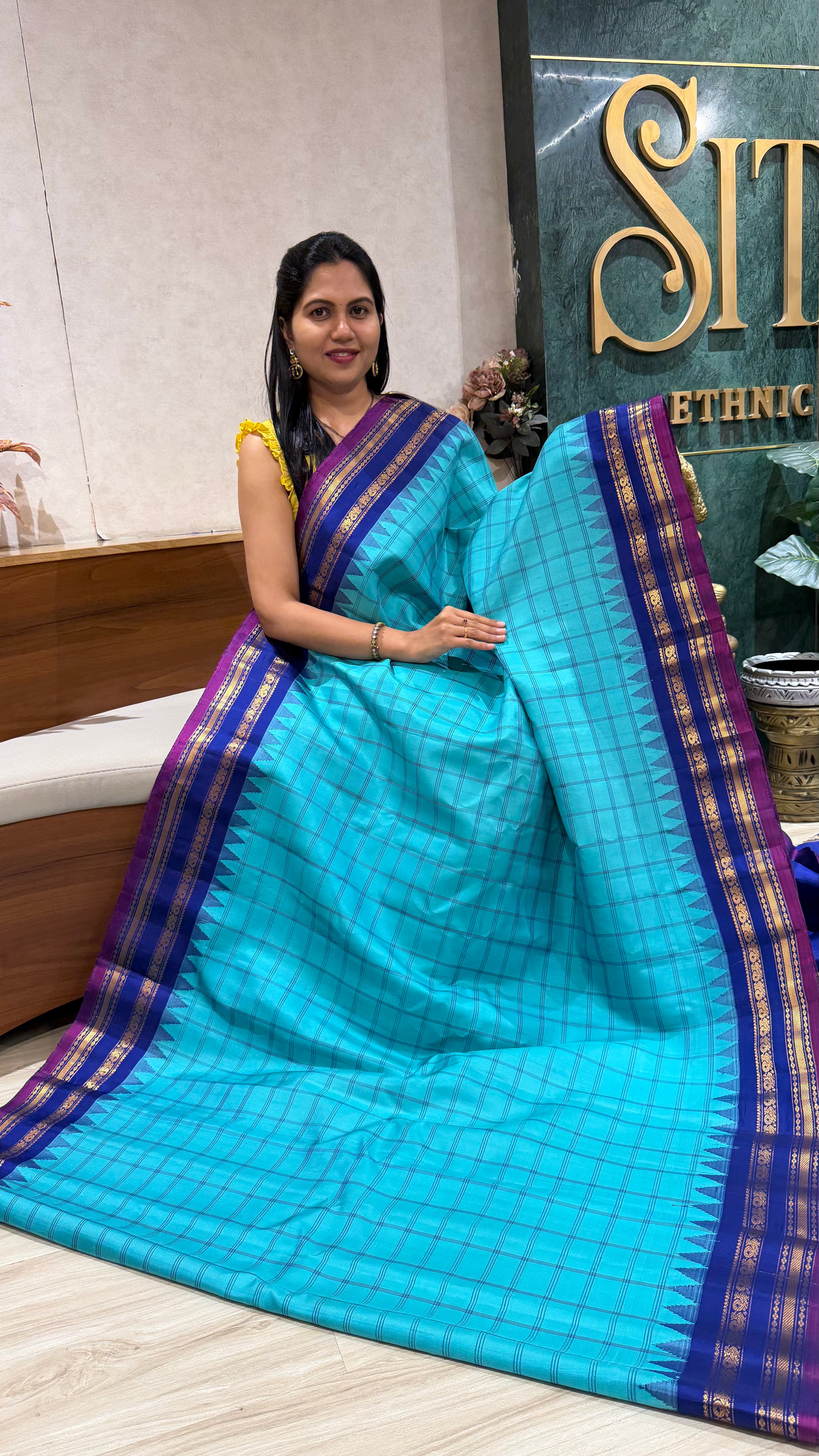 Handloom Gadwal pattu