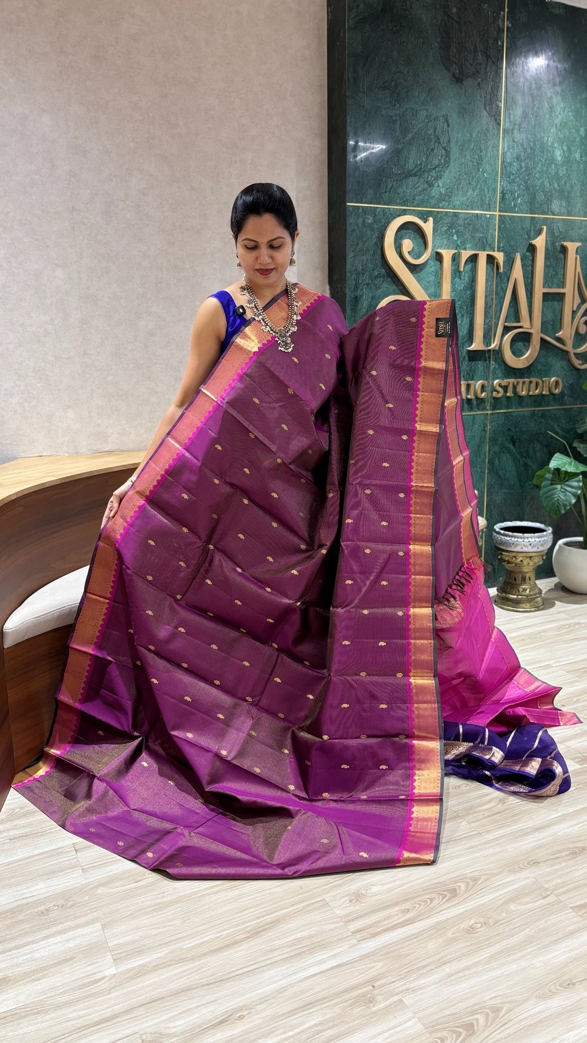 Handloom kanchi pattu wine