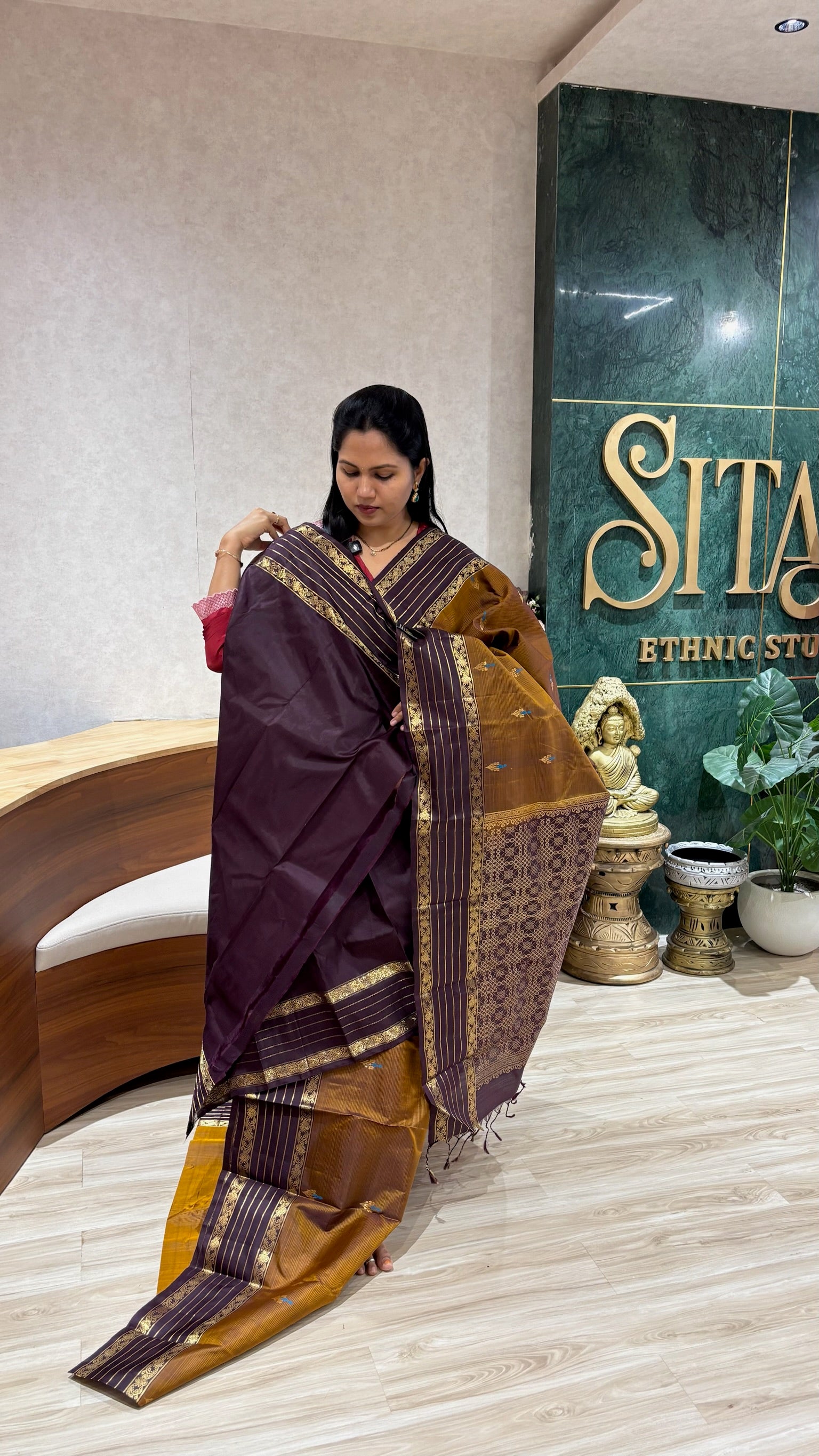 Light weight kanchi pattu