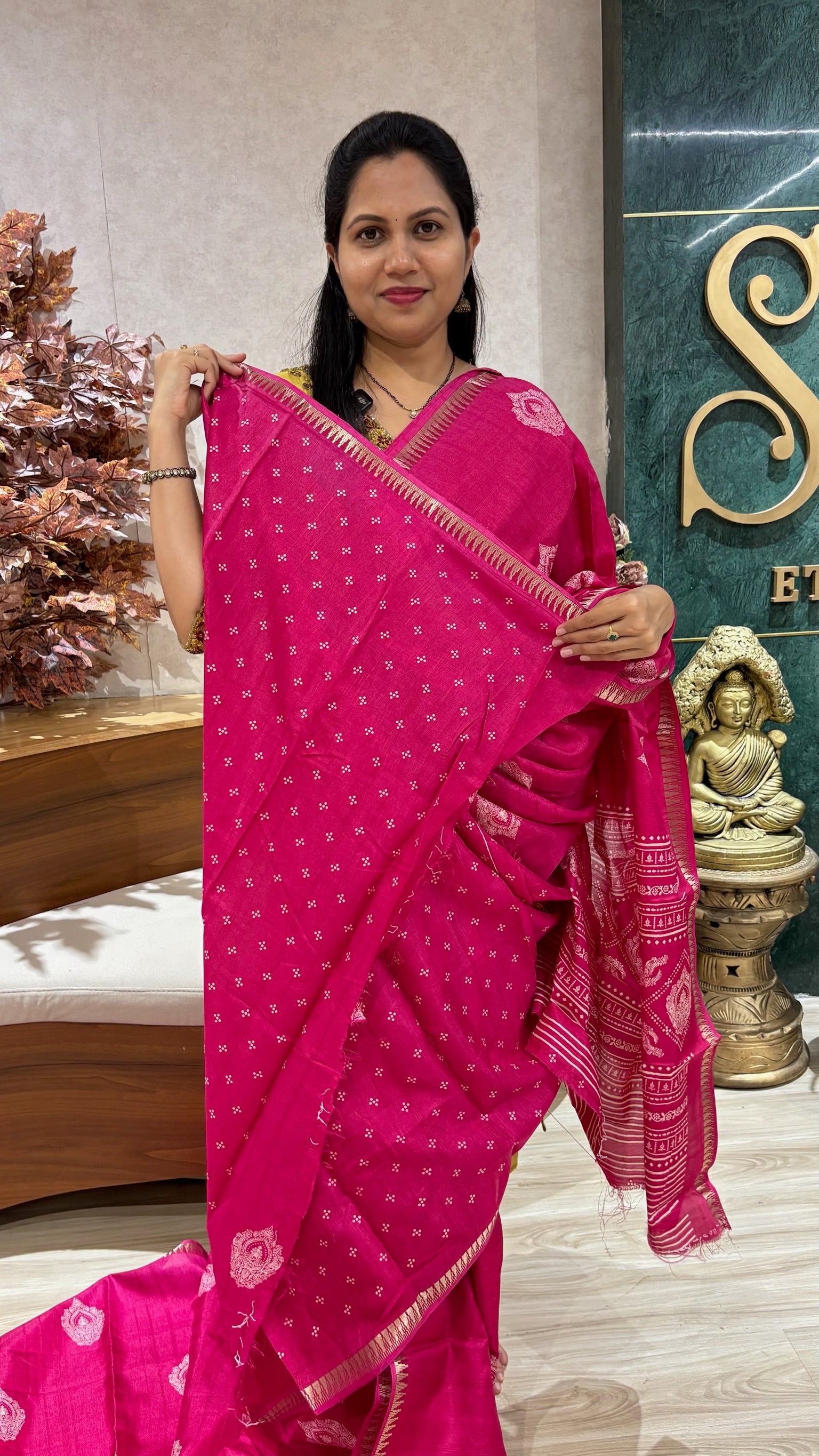 Soft tussar pattern 1