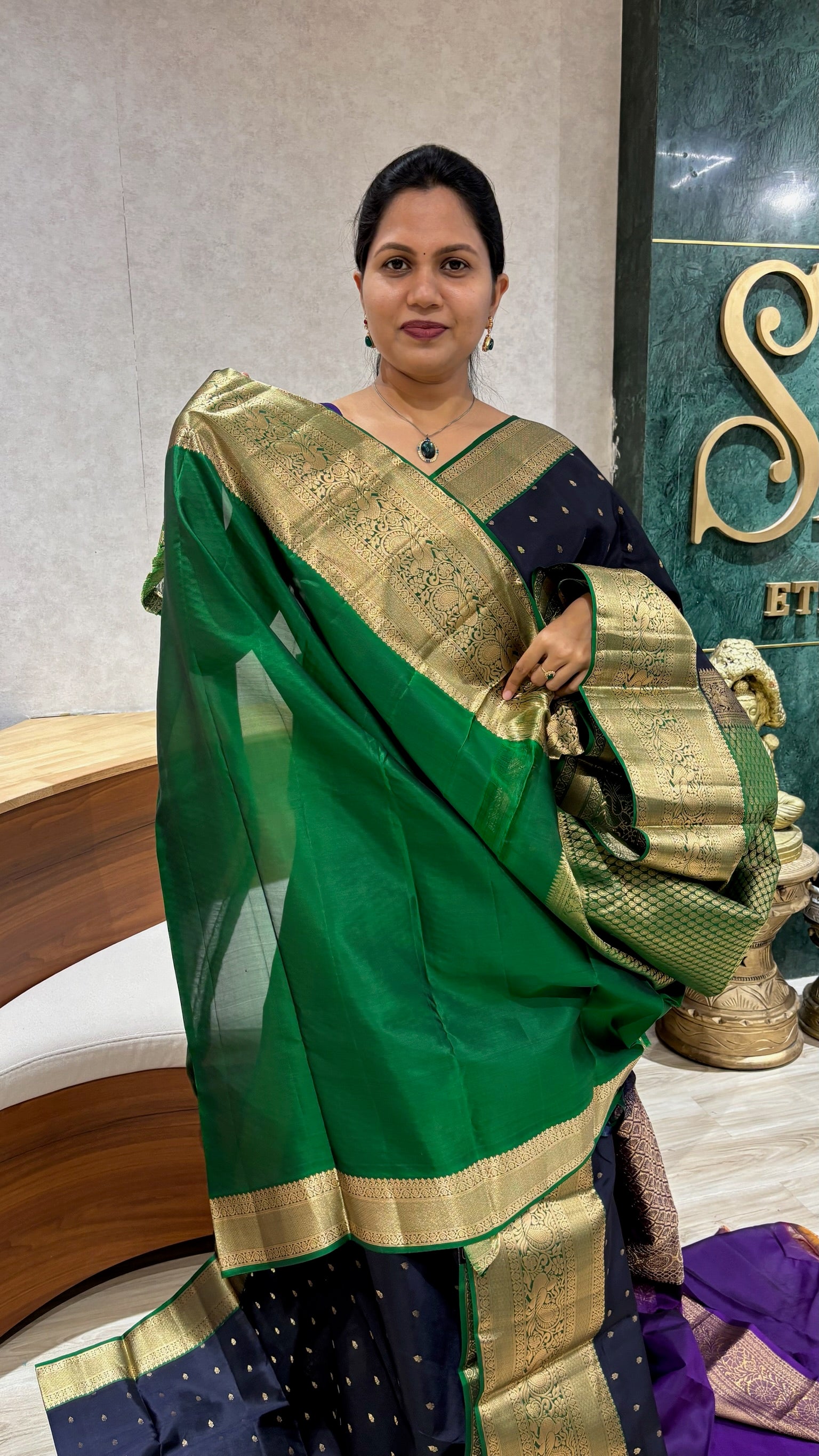 Handloom kanchi pattu dar shade of blue