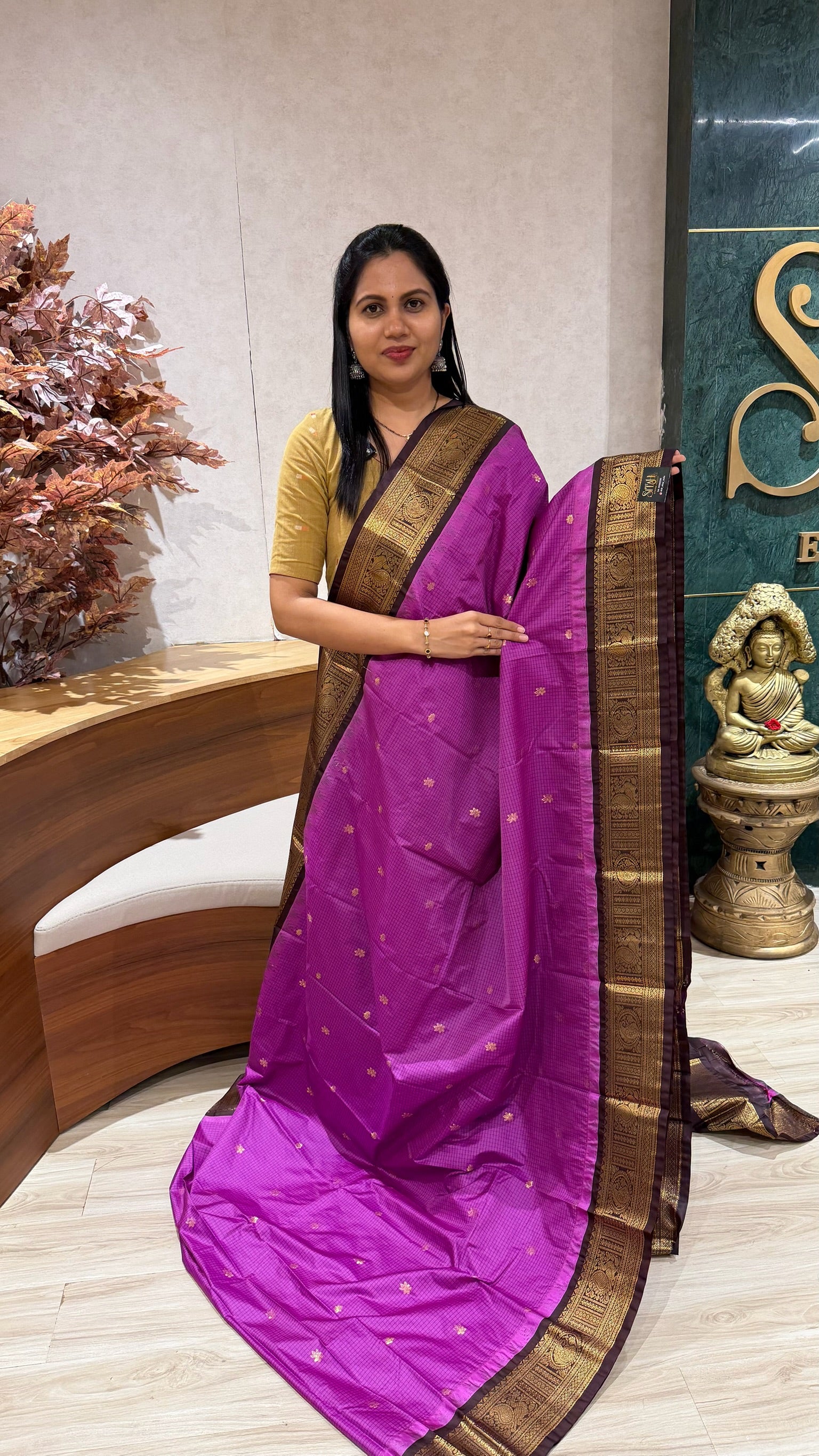 Semi Gadwal