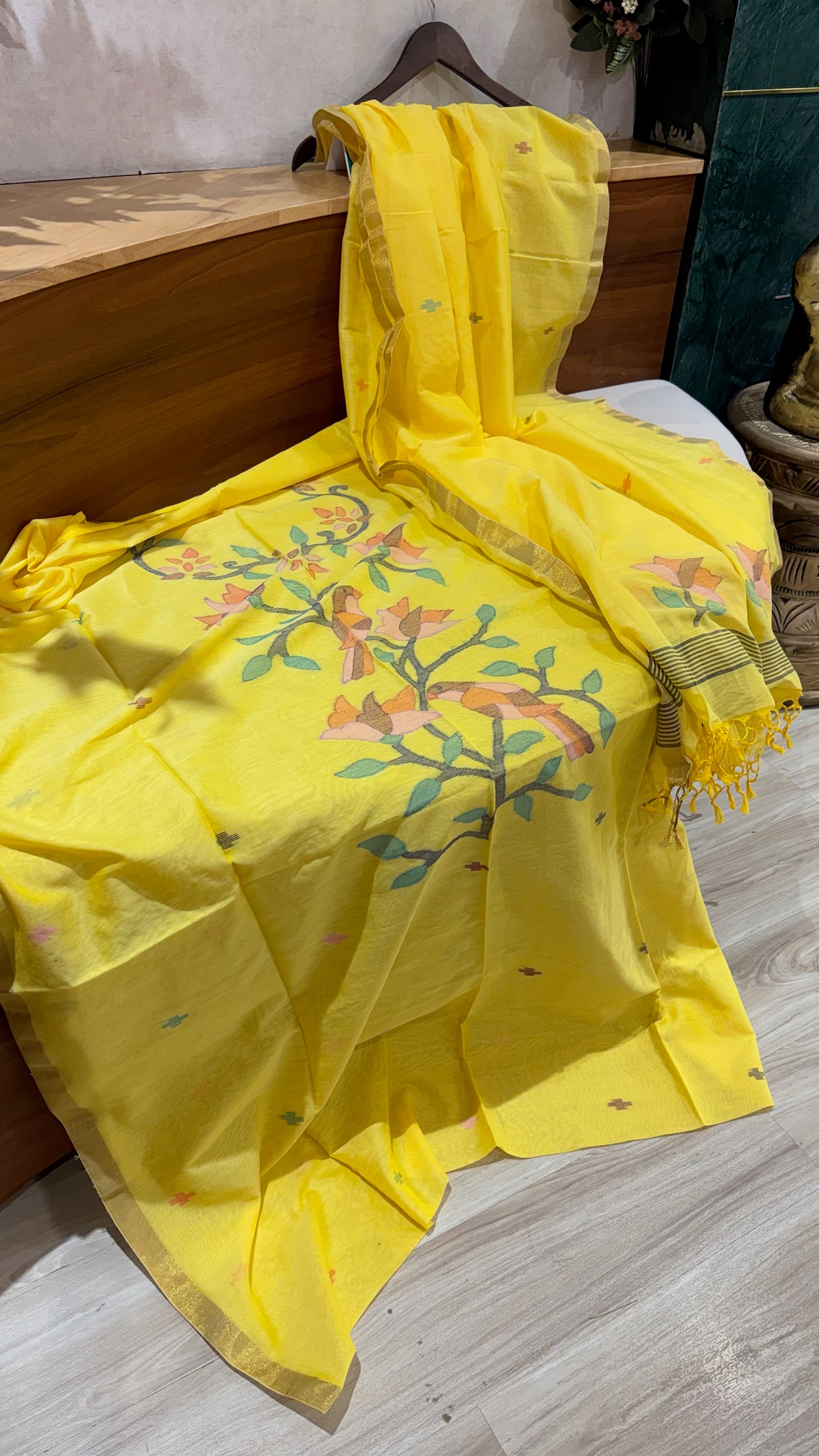 Cotton jhamdani