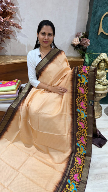 Vintage checks Tanjore print