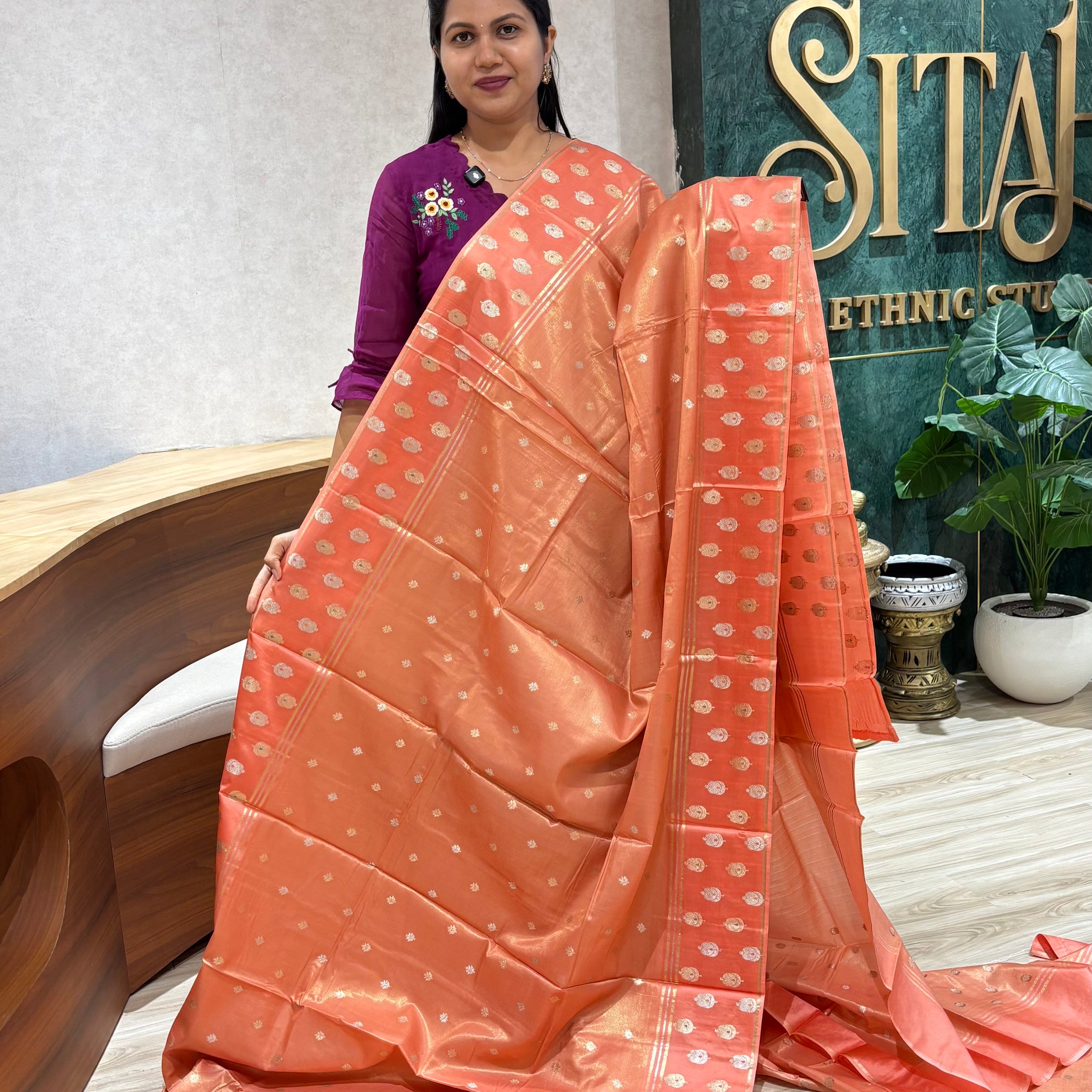 Tissue with mashru satin  border peach