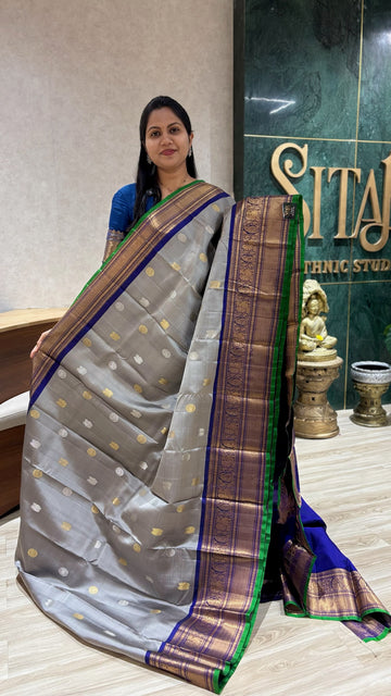 Handloom Gadwal pattu