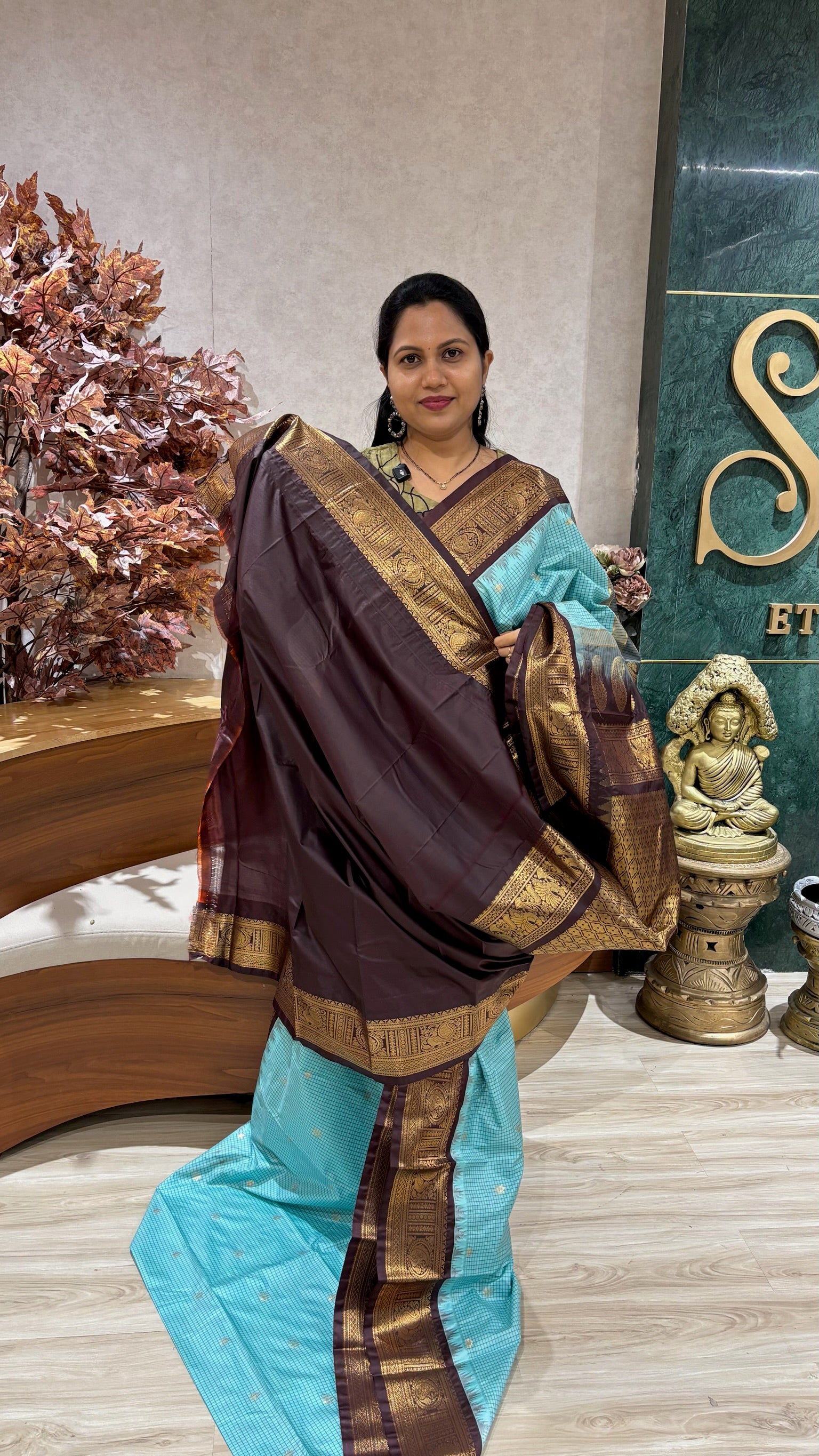 Semi Gadwal
