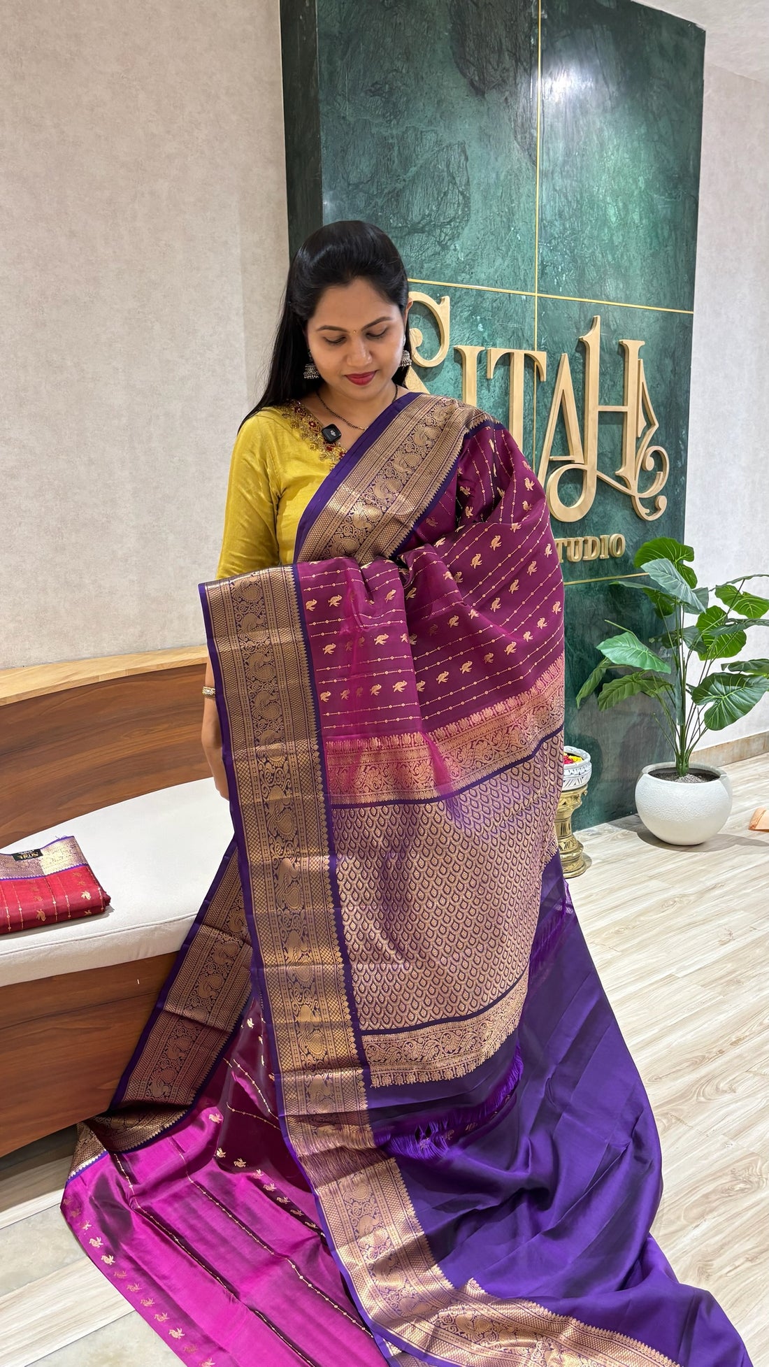 Handloom kanchi pattu magenta