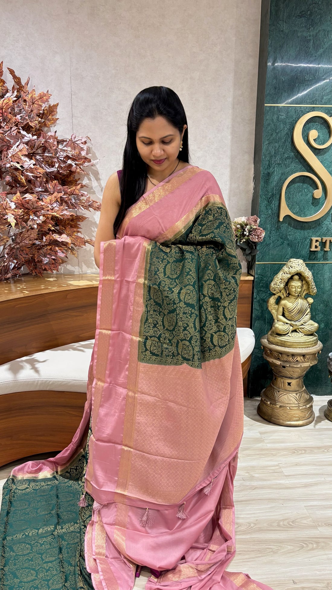 Brocade crepe silk