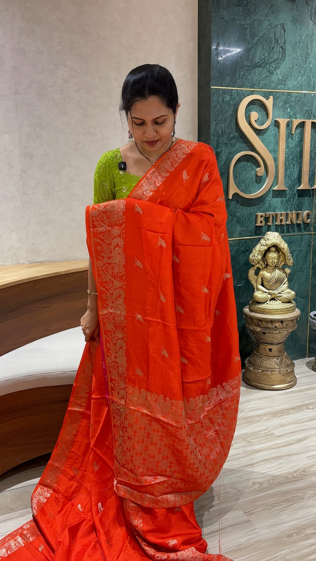 Russian silk parrot design