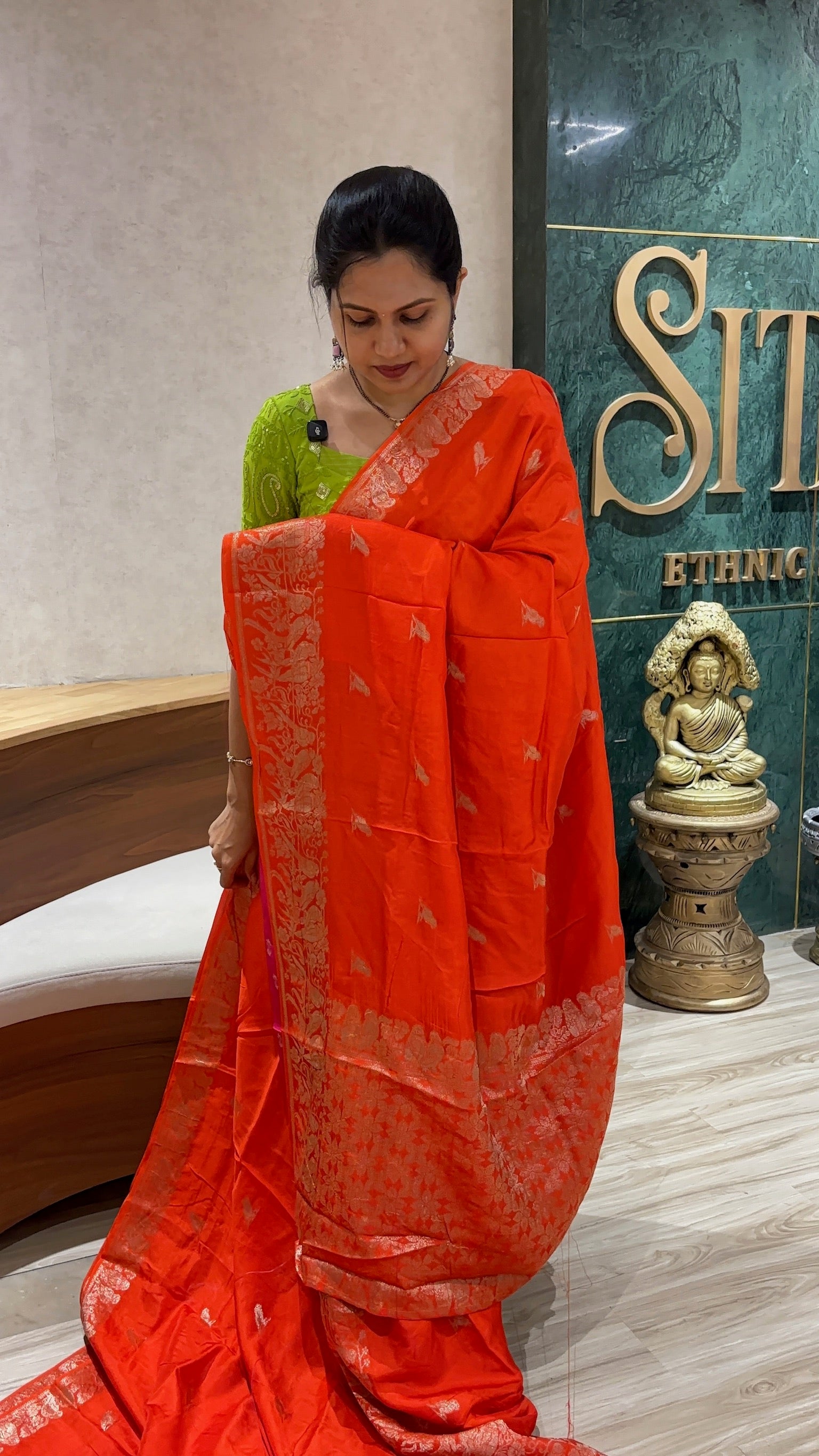 Russian silk parrot design