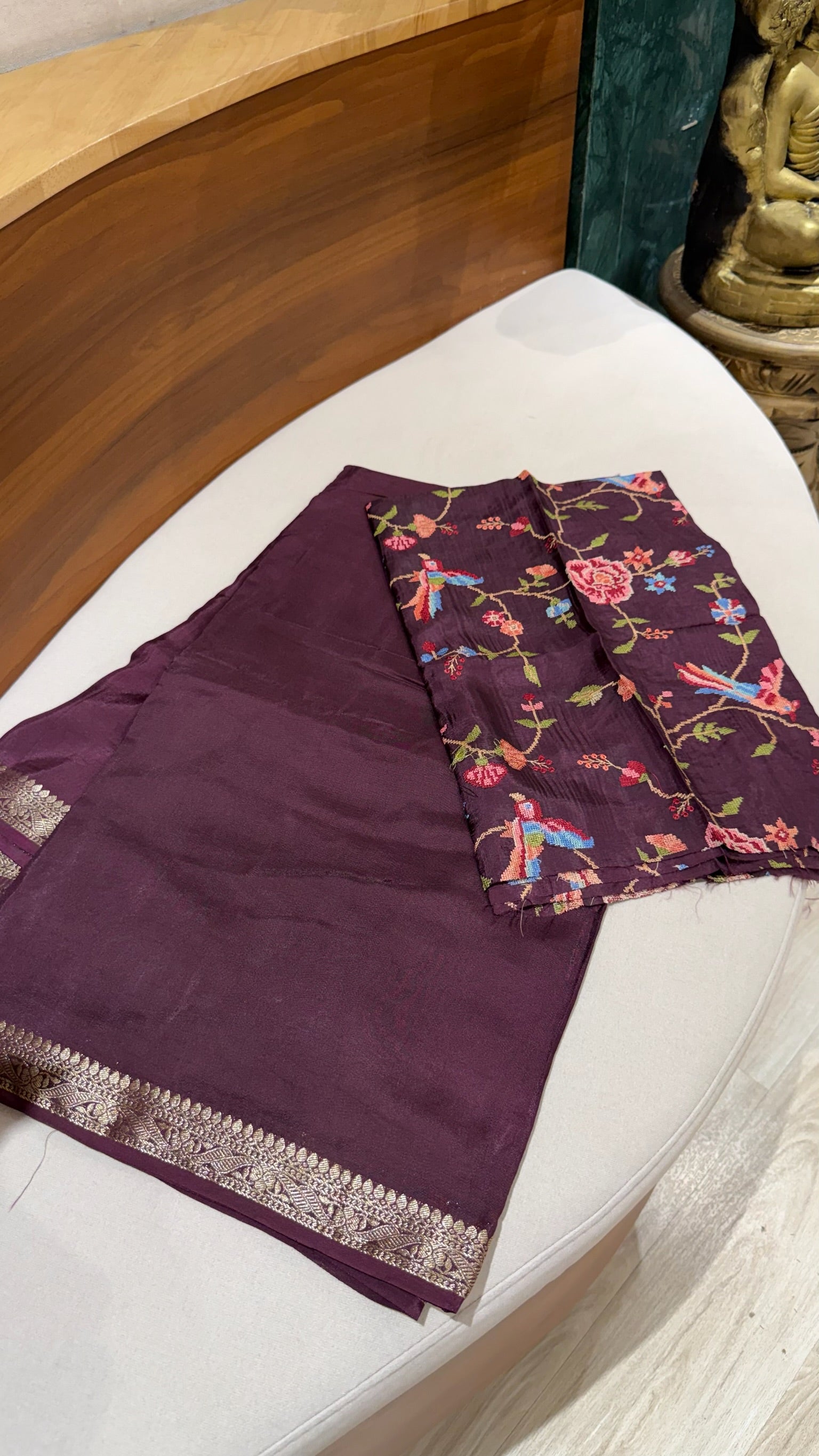 Crepe embroidery