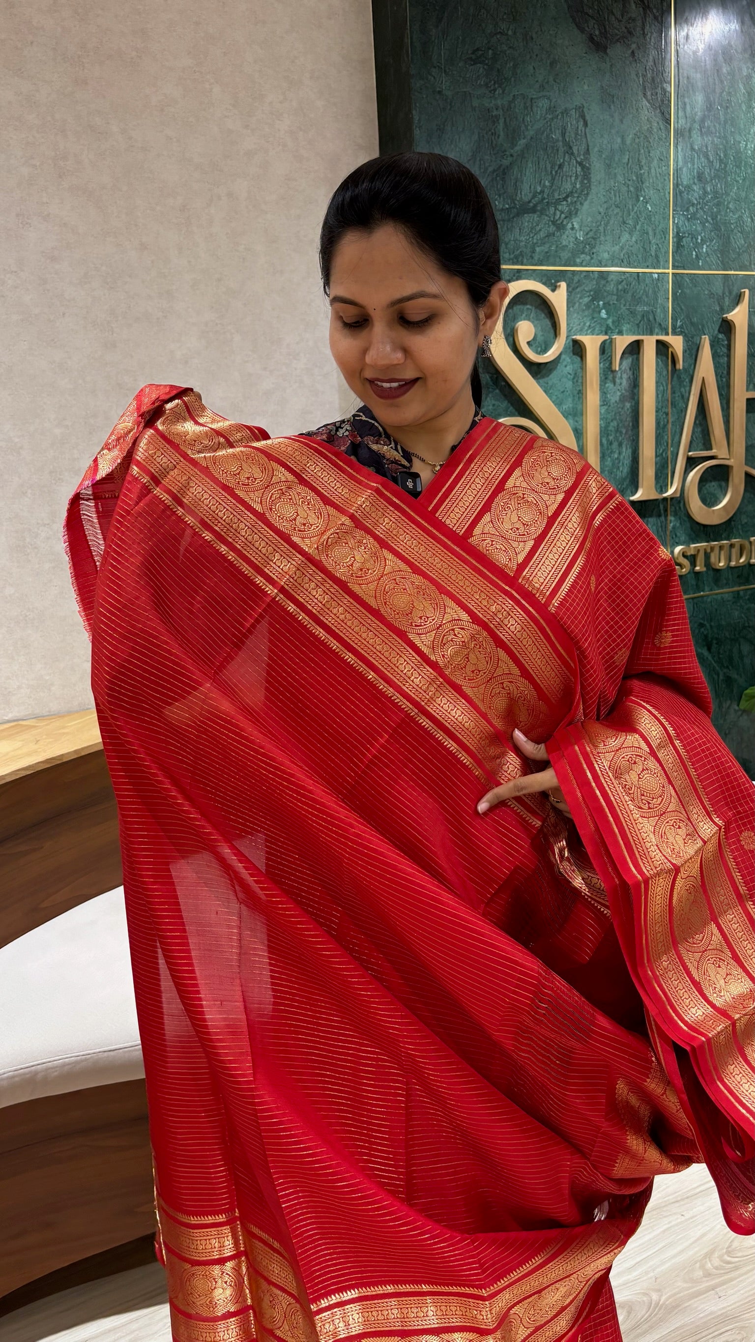 Handloom kanchi pattu red