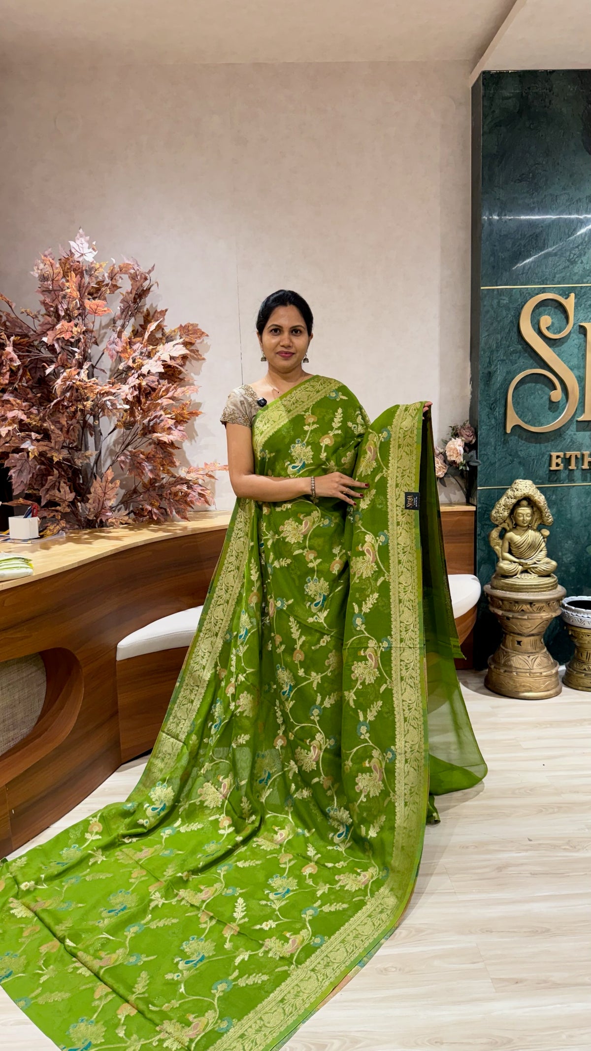 Banaras georgette leaf green
