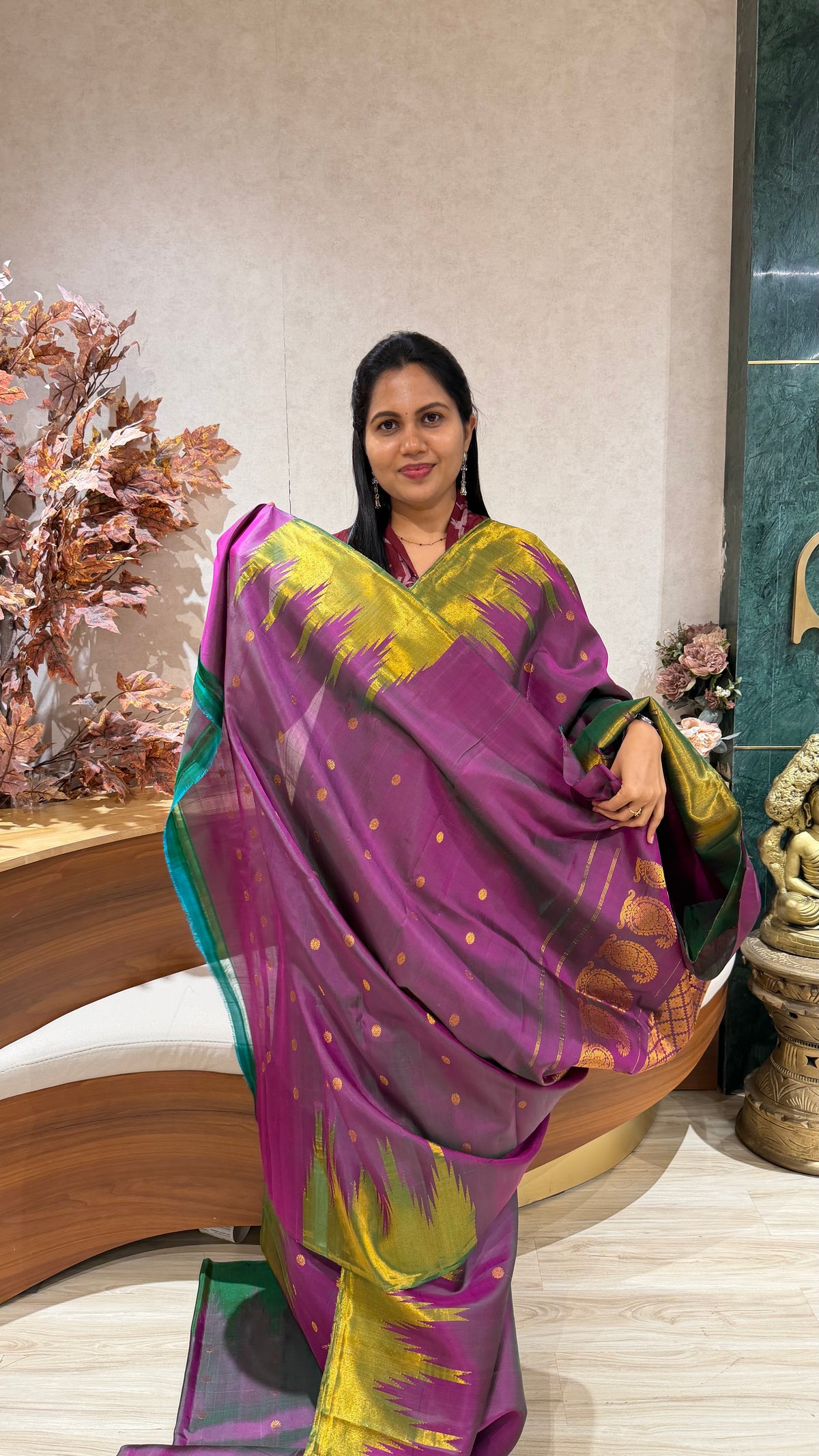 Handloom gadwal tissue temple