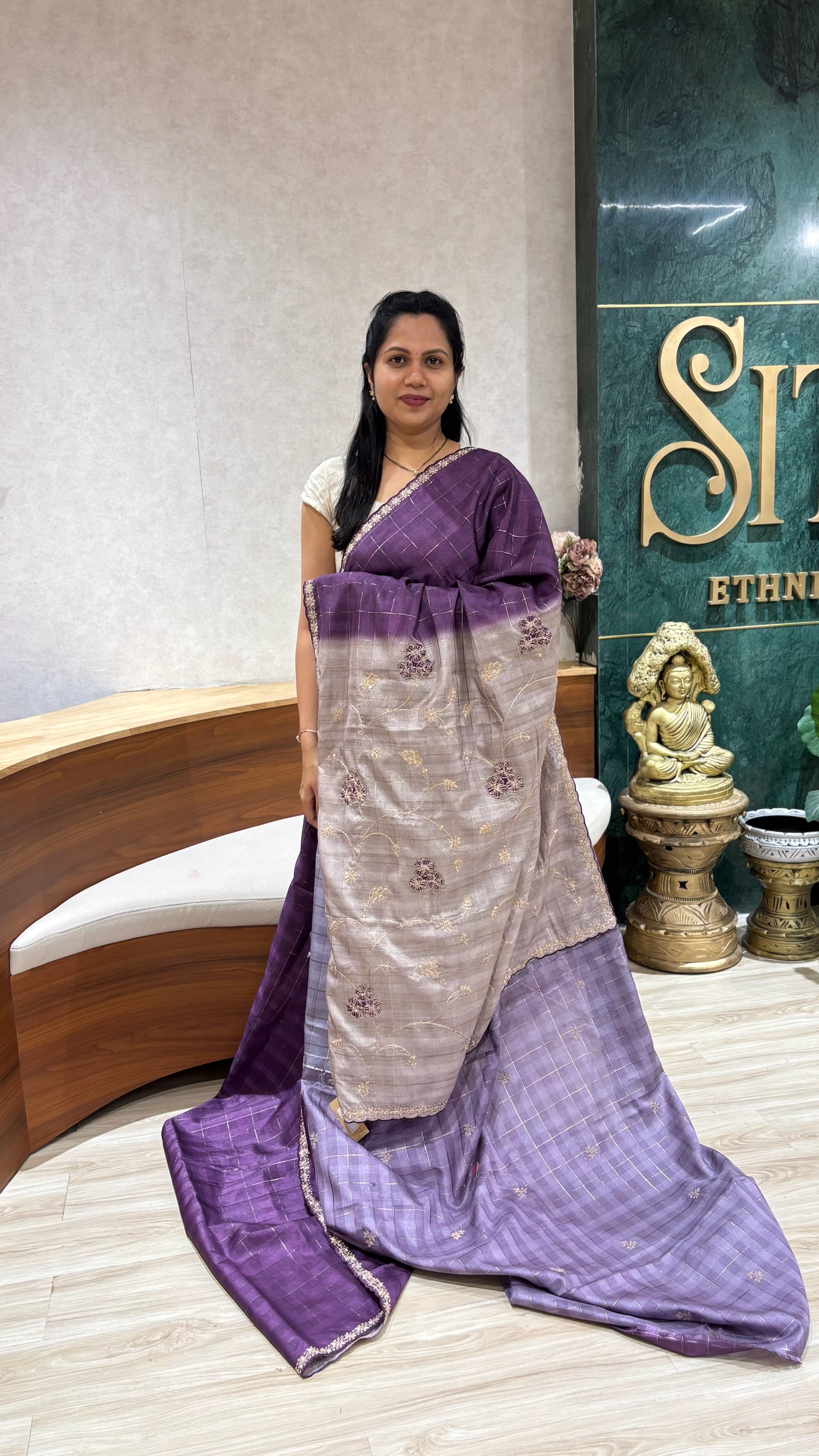 Fancy tussar embroidery border