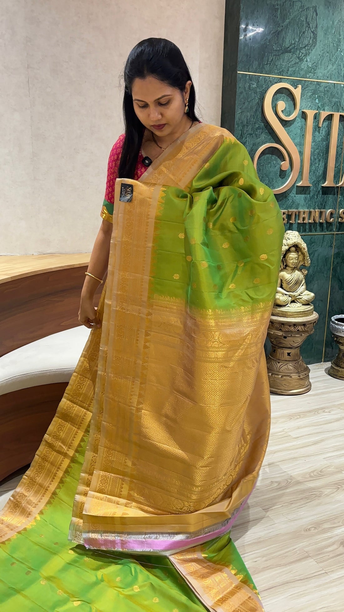 Handloom gadwal pattu