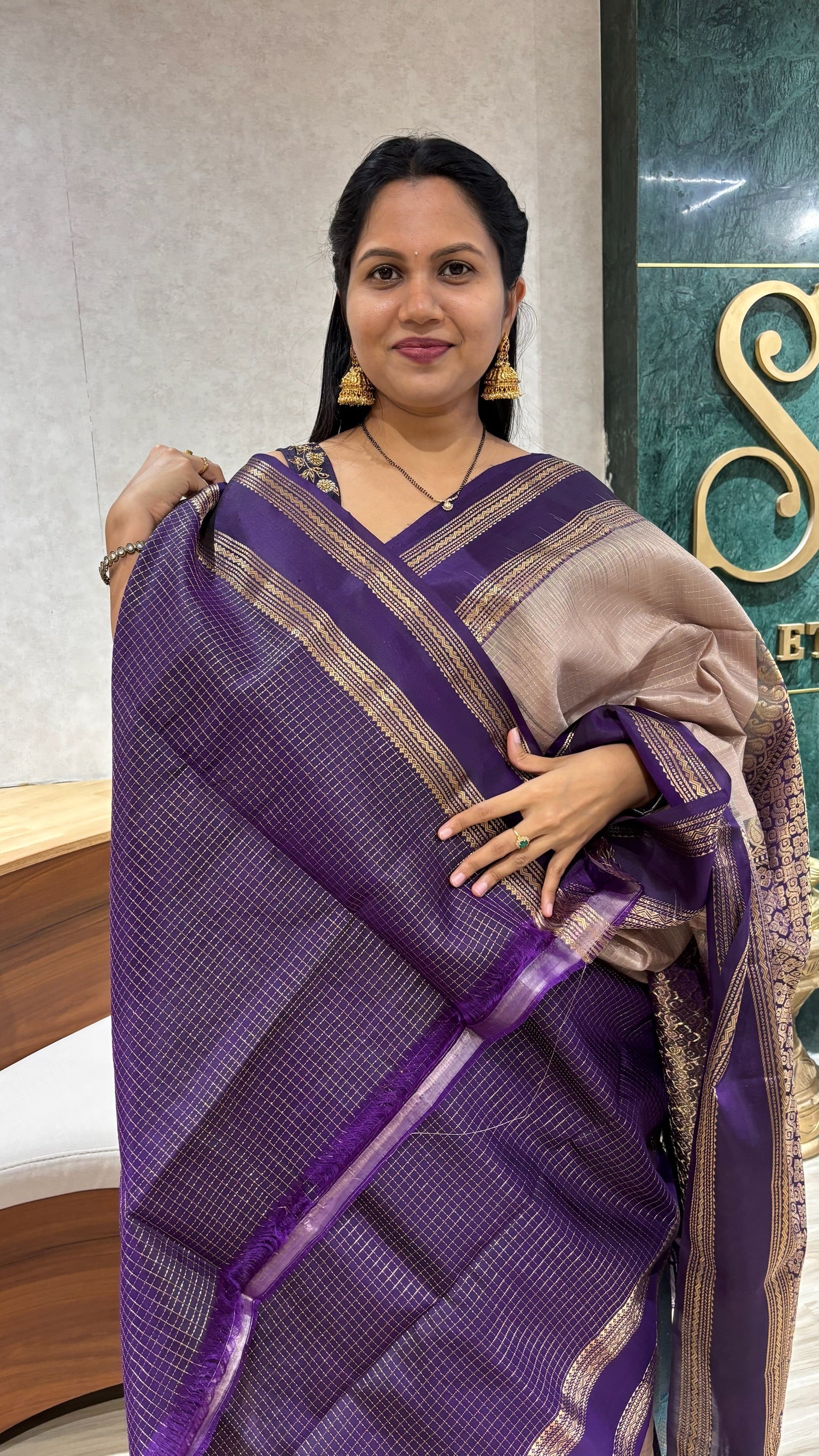 Light weight Kanchi pattu beige