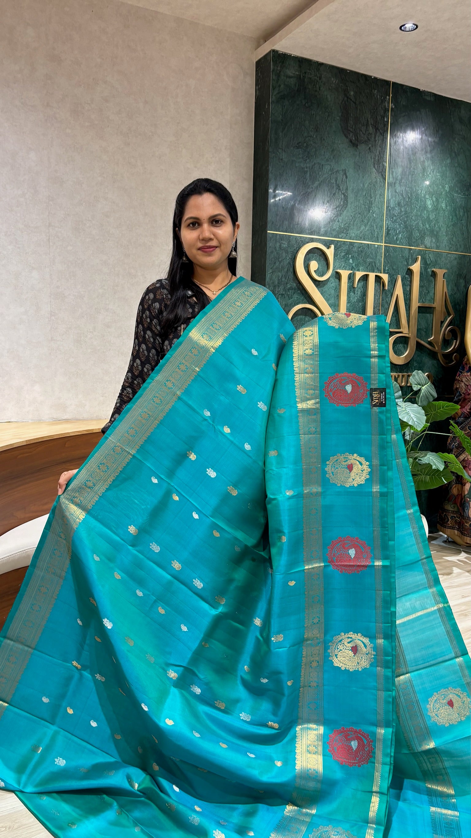 Handloom Gadwal pattu