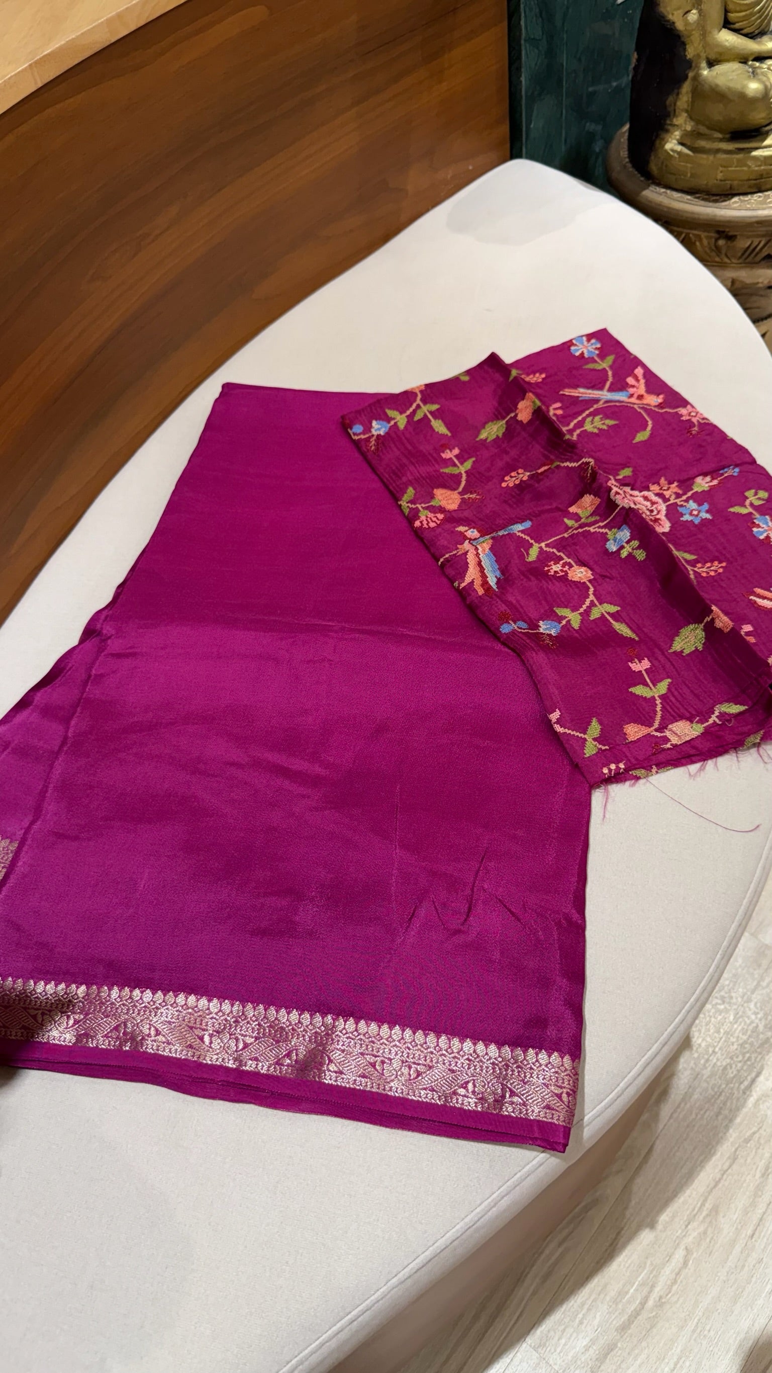 Crepe embroidery