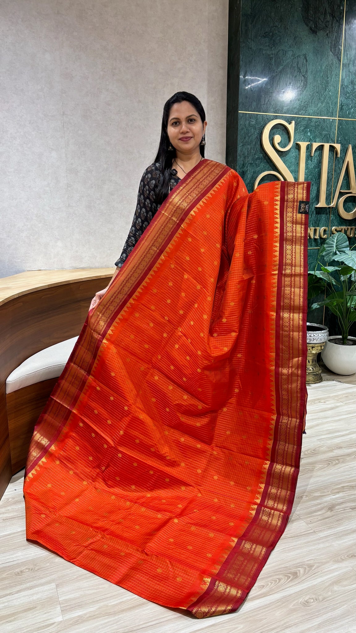 Handloom gadwal pattu