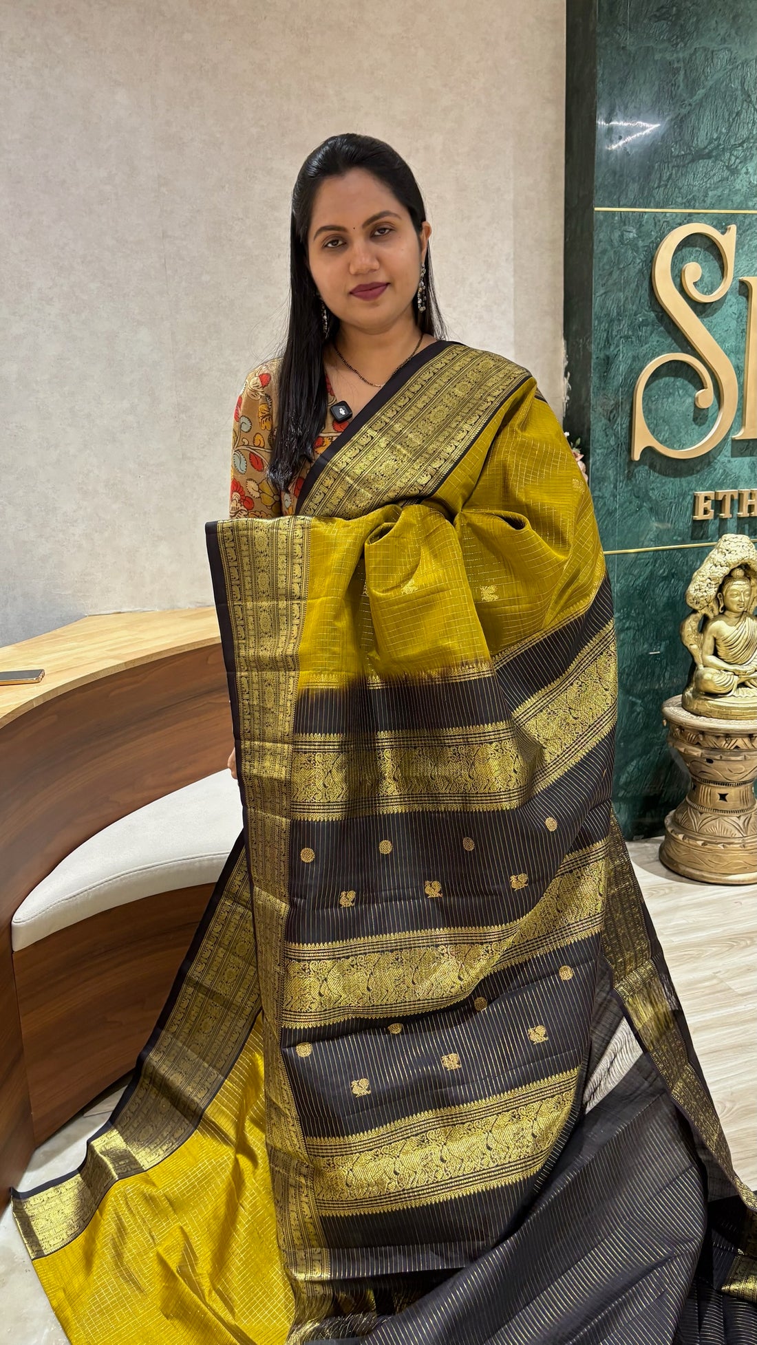 Handloom kanchi mehendi