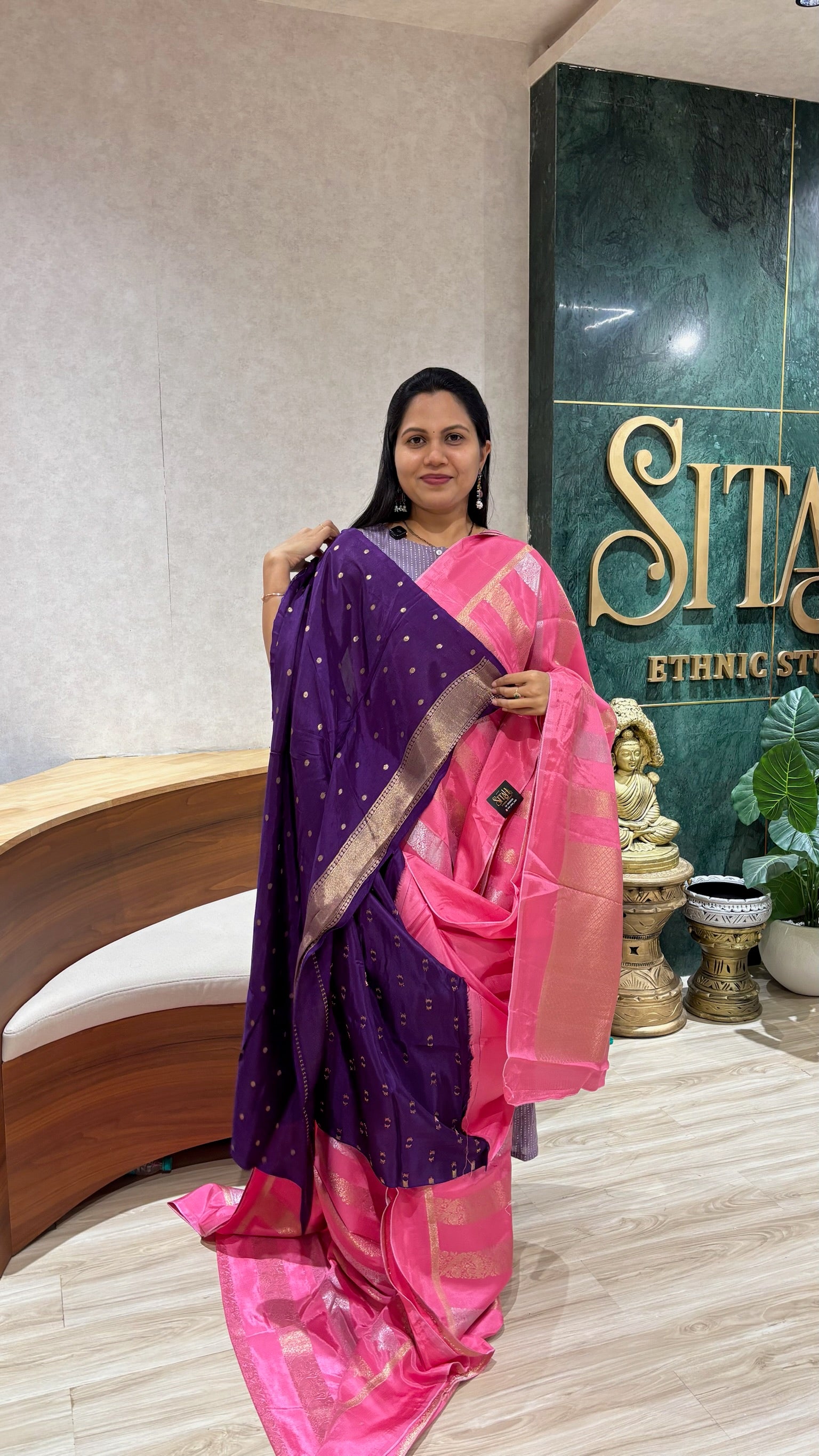 Banaras dola silk saree