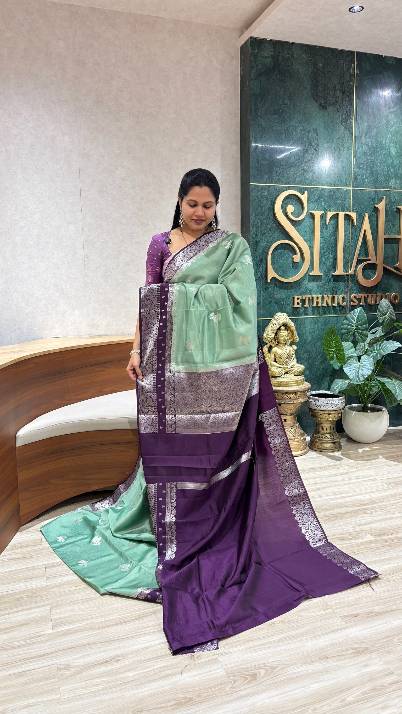 Fancy mango pattu pista green