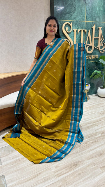 Handloom kanchi mehndi green