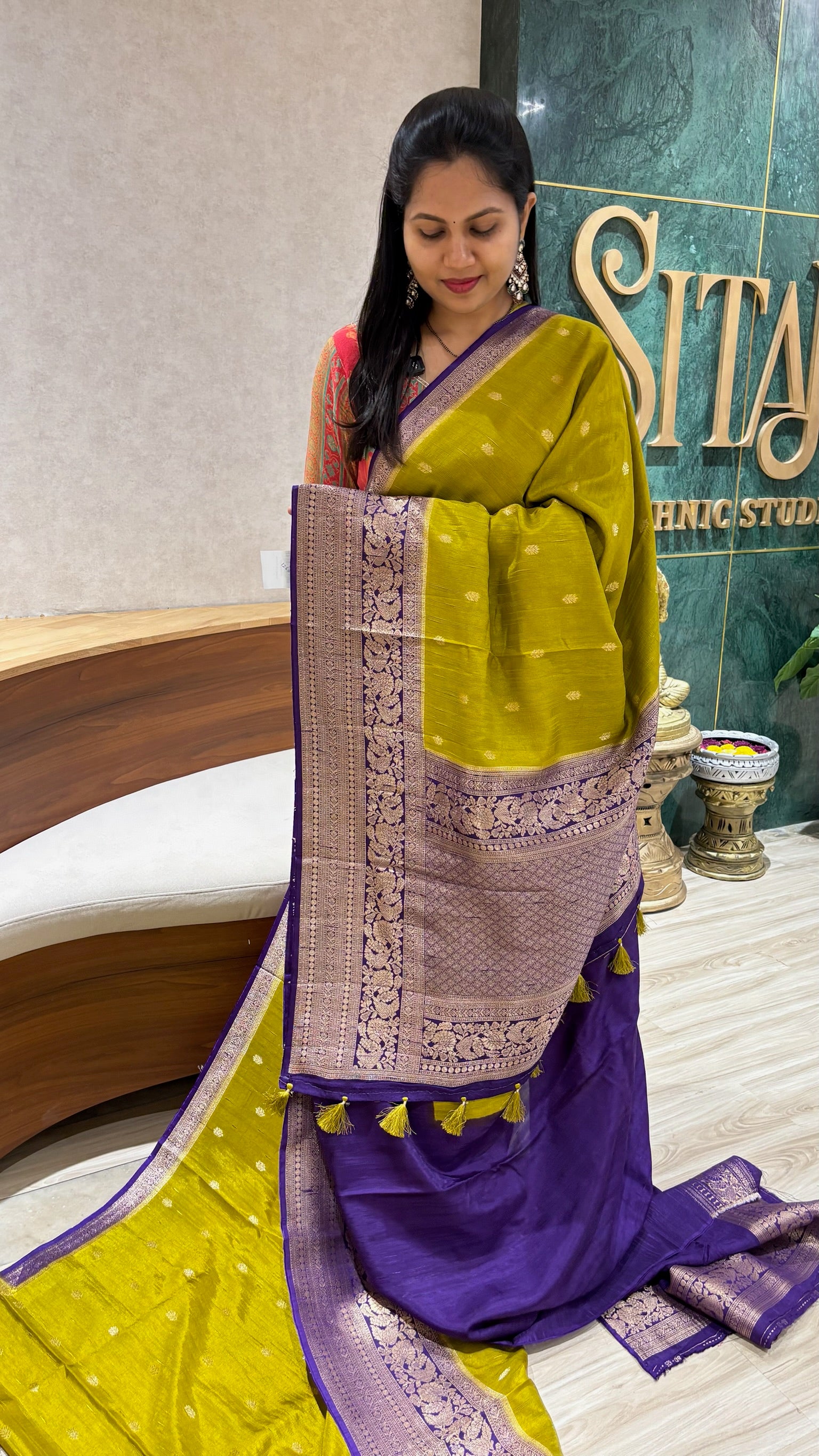 Raw silk saree mehndi green