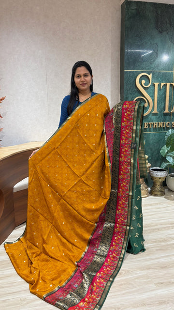 Chinnon prints yellow