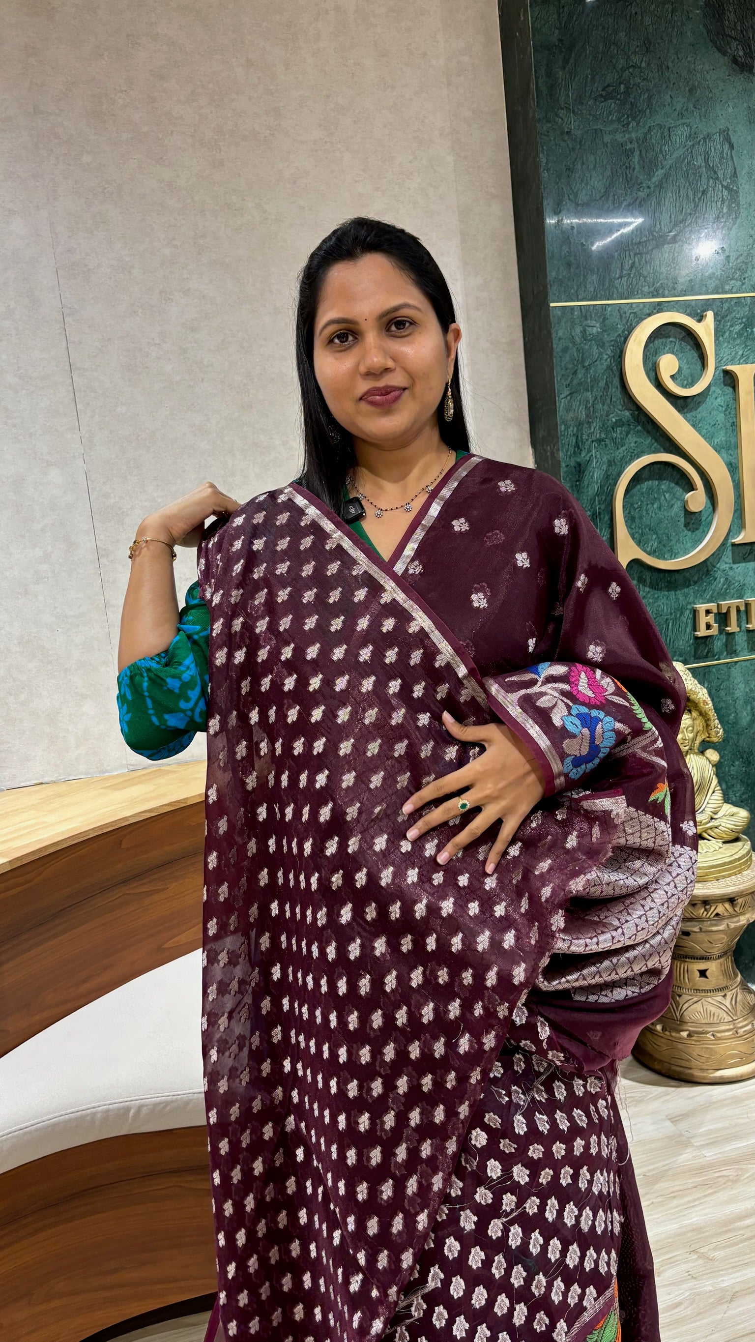 Paper silk meena buti