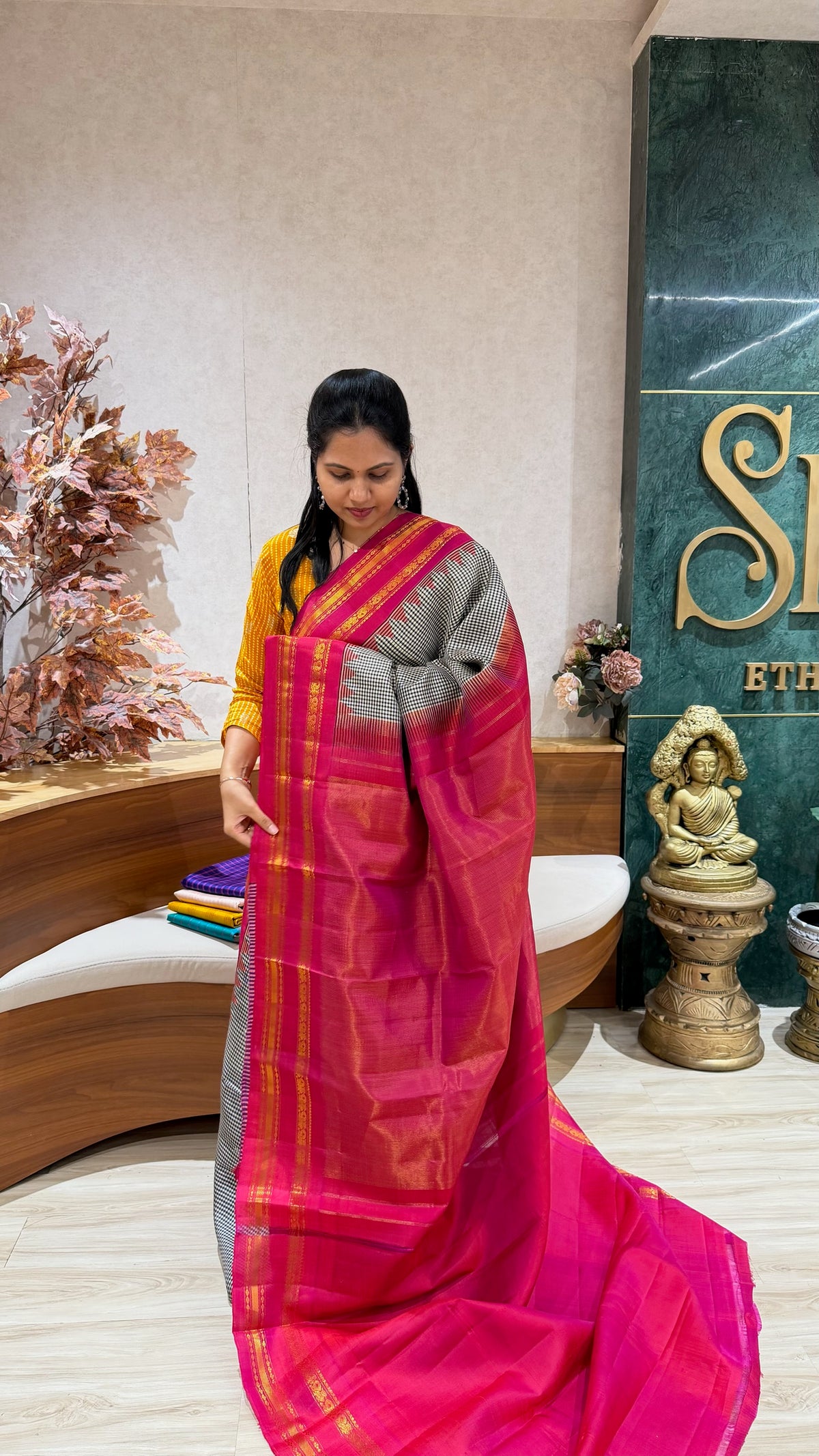 Handloom Gadwal pattu