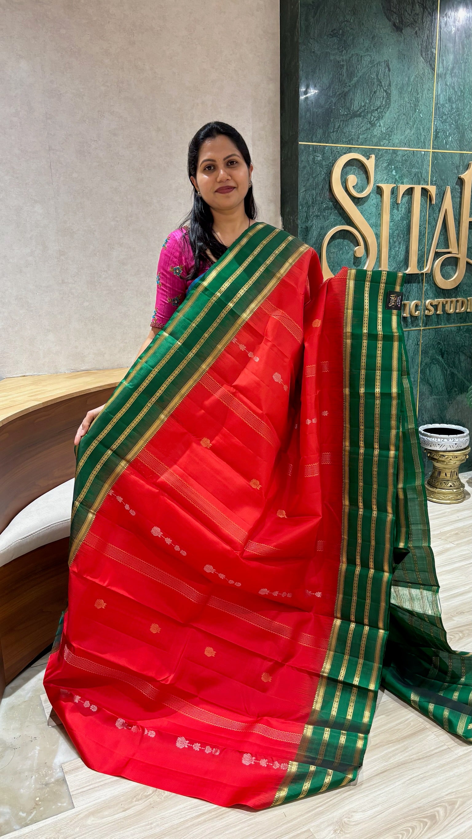 Light weight kanchi pattu