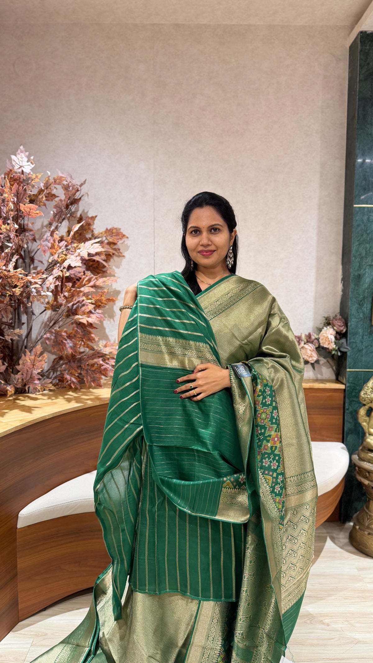 Banaras tissue Patola green