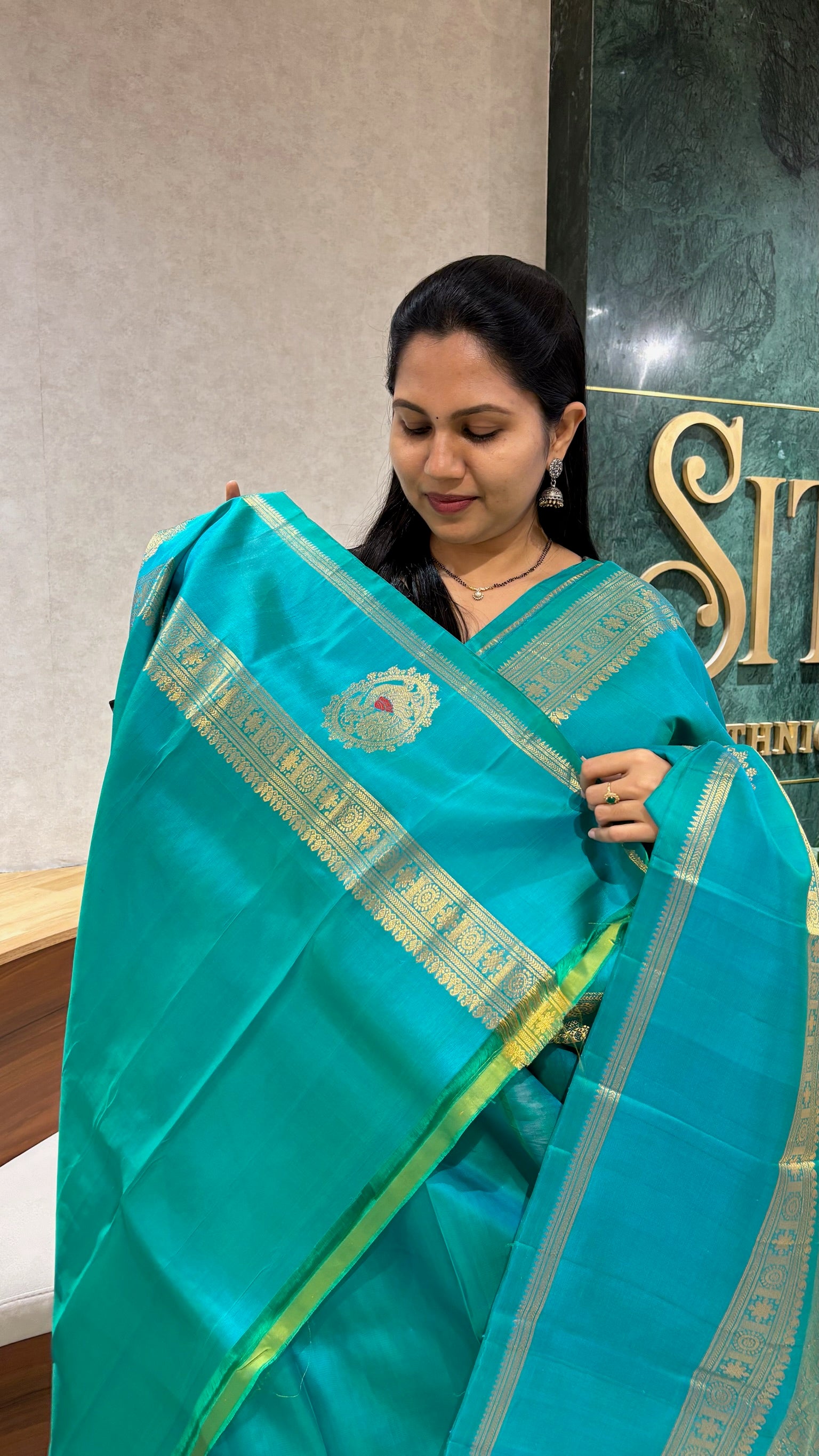 Handloom Gadwal pattu