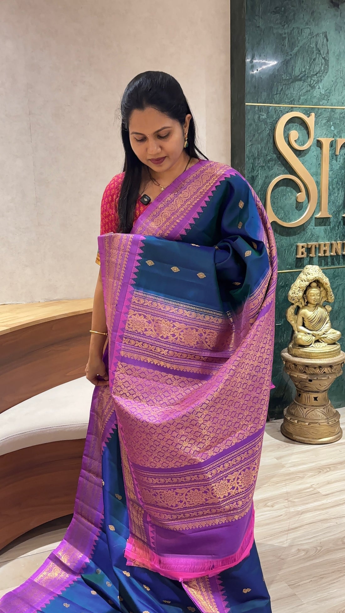 Handloom gadwal pattu