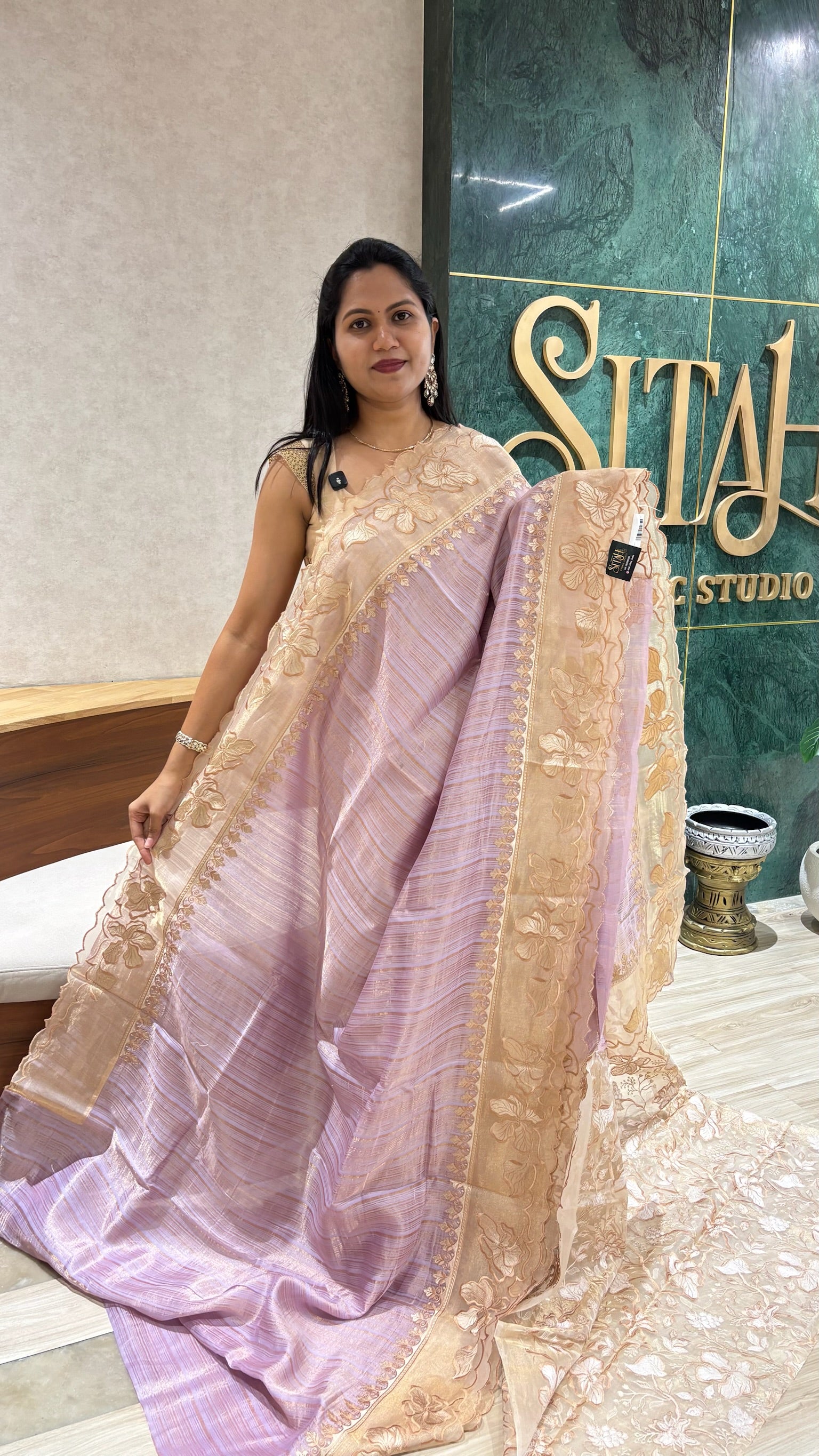 Tissue appliq lavender