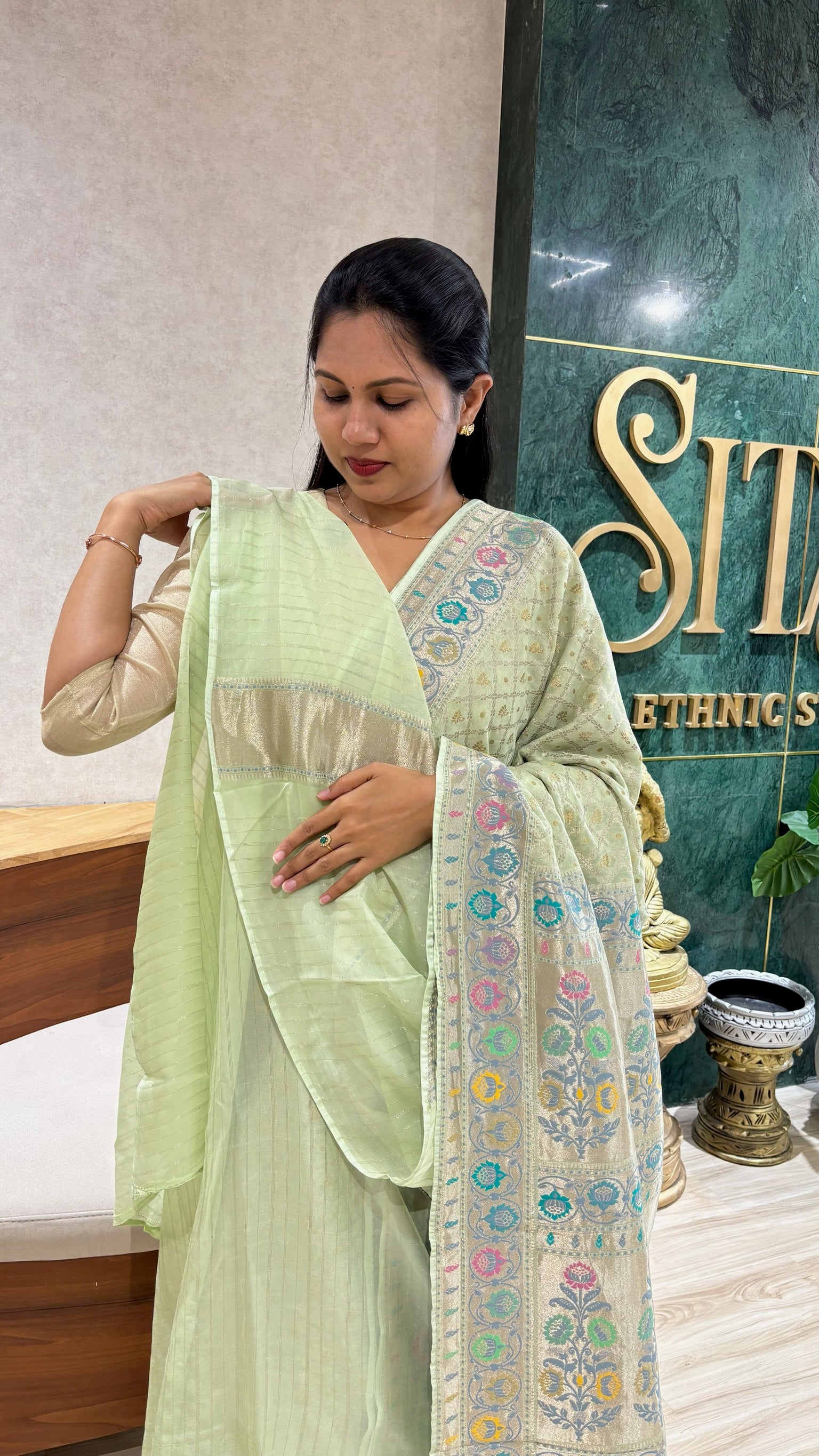 Georgette Banaras Paithani