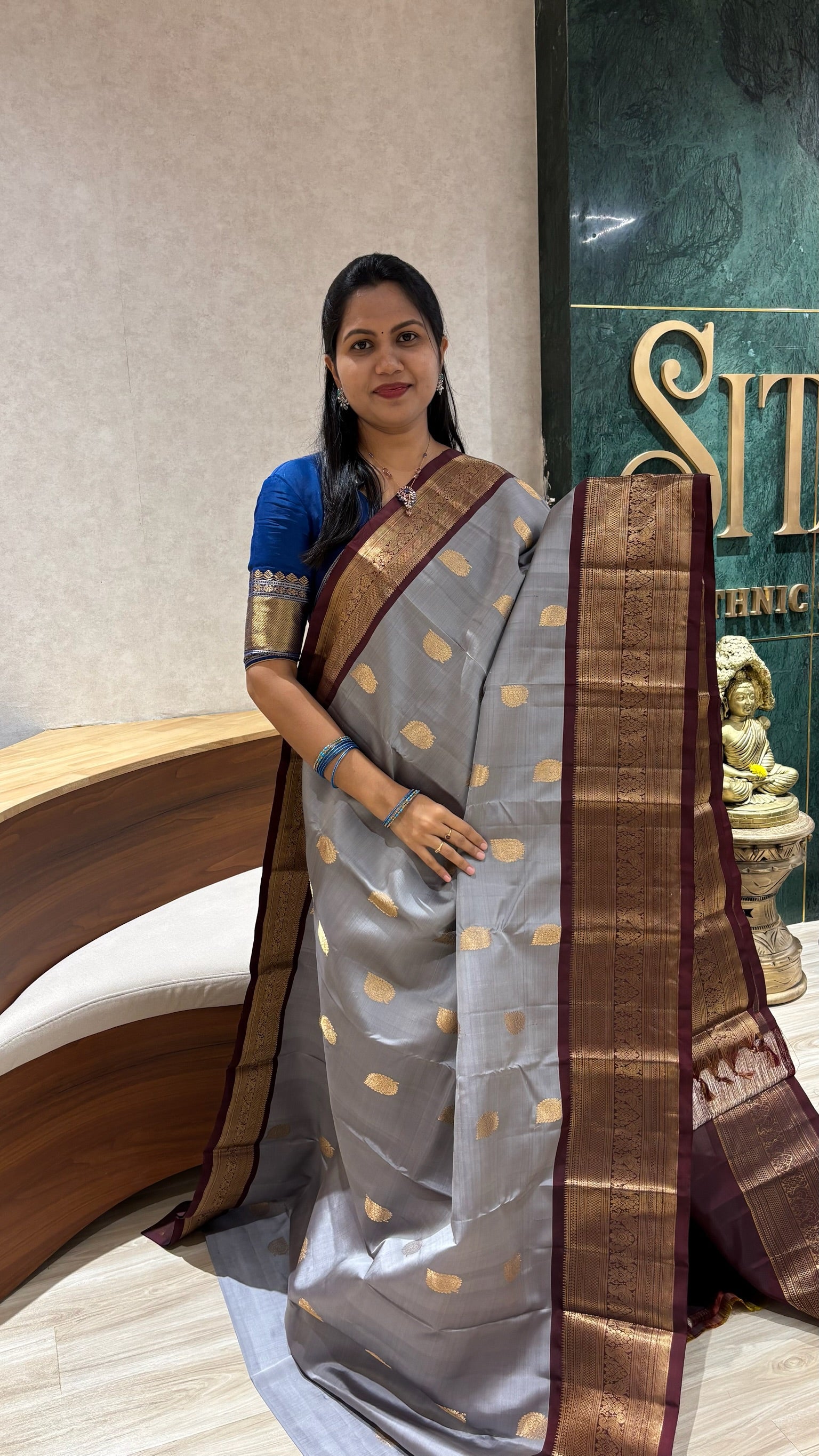 Light weight kanchi pattu