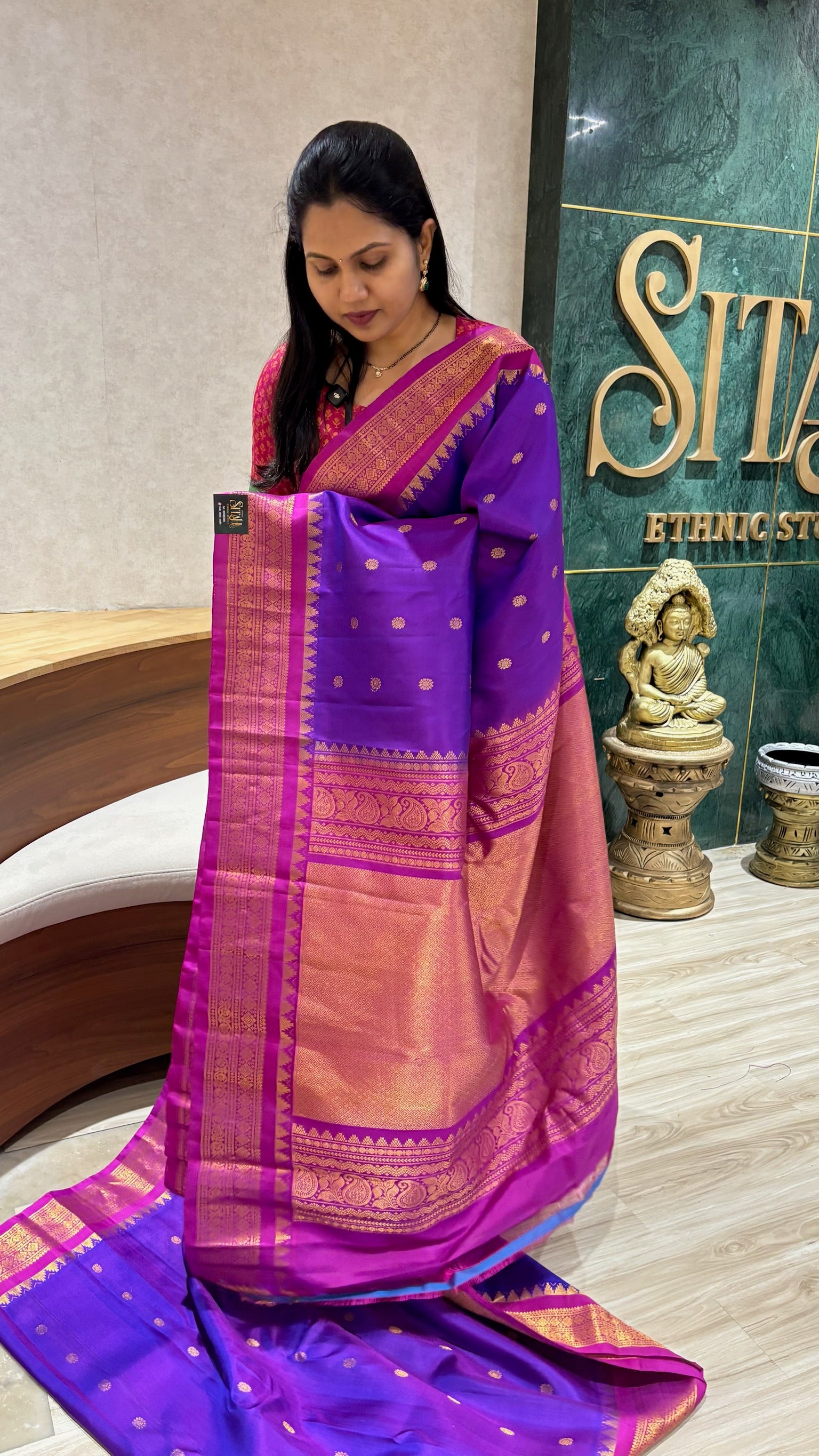Handloom gadwal pattu