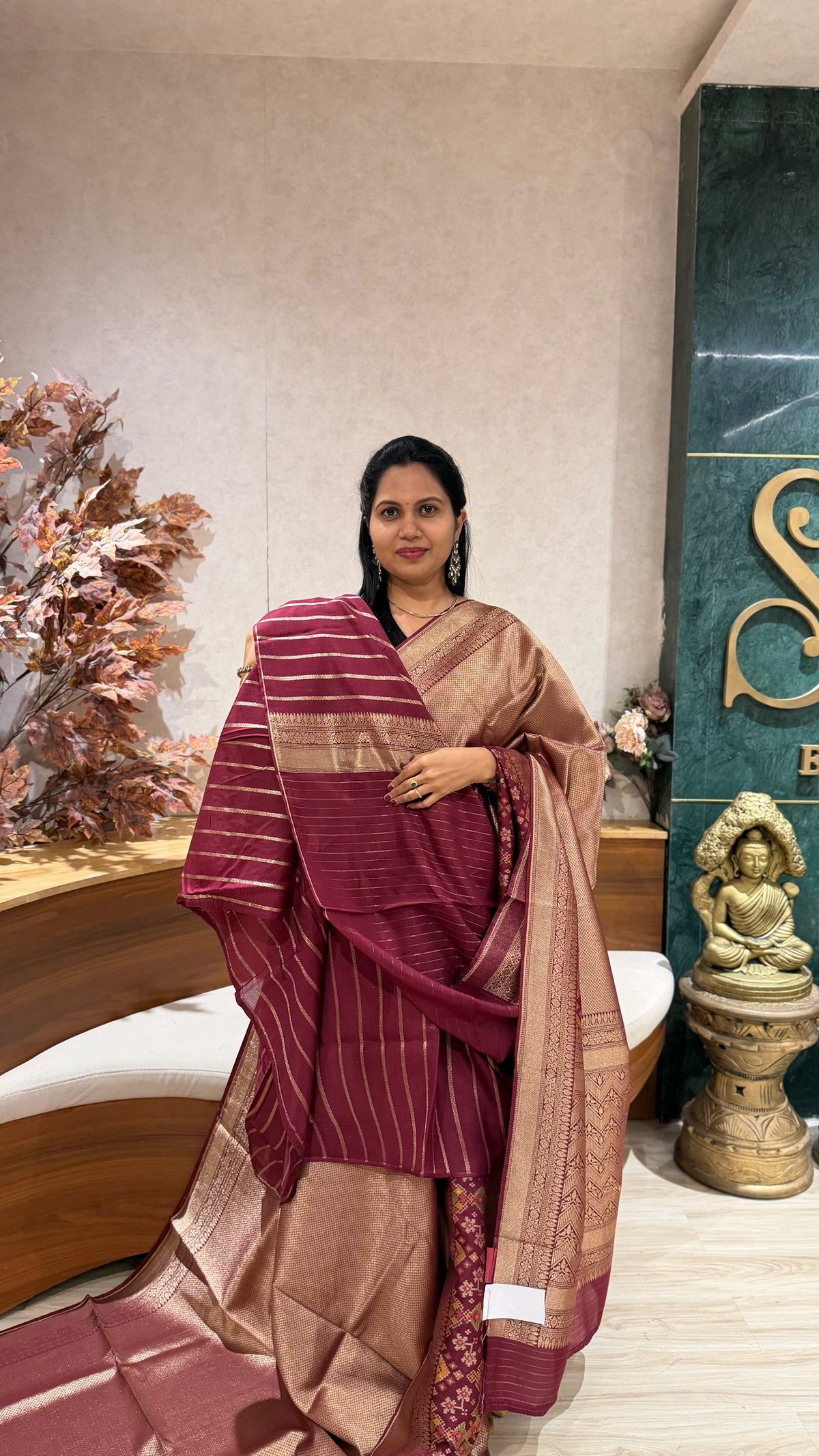 Banaras Tissue Patola Maroon