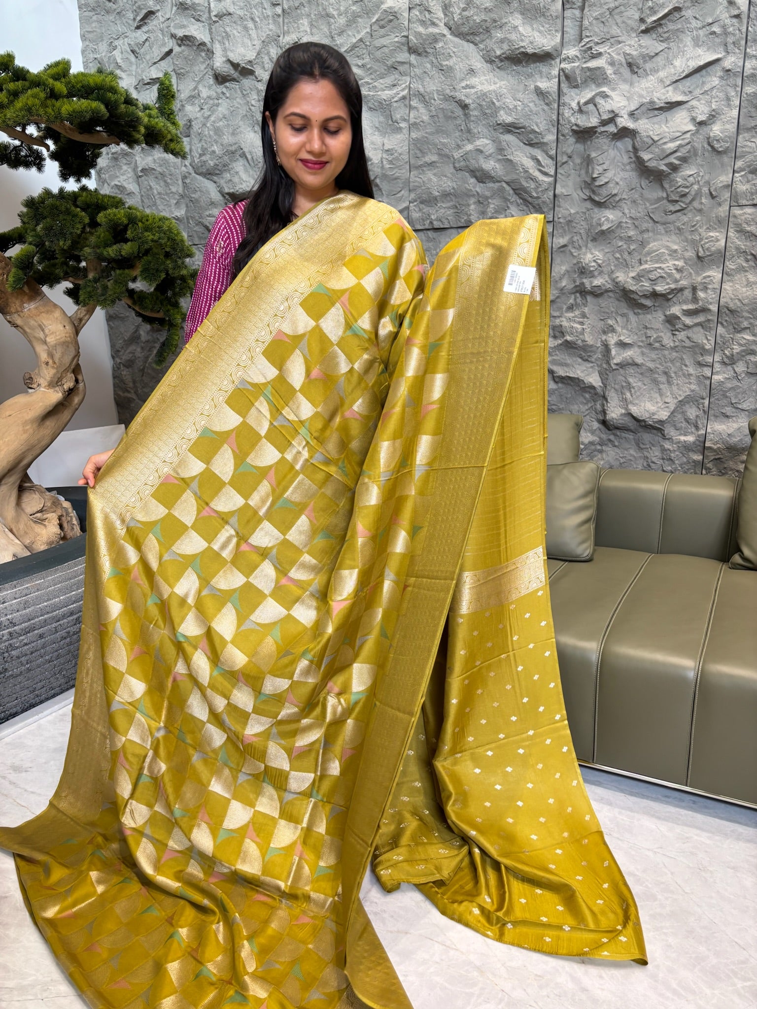 Munga geometric mehendi green