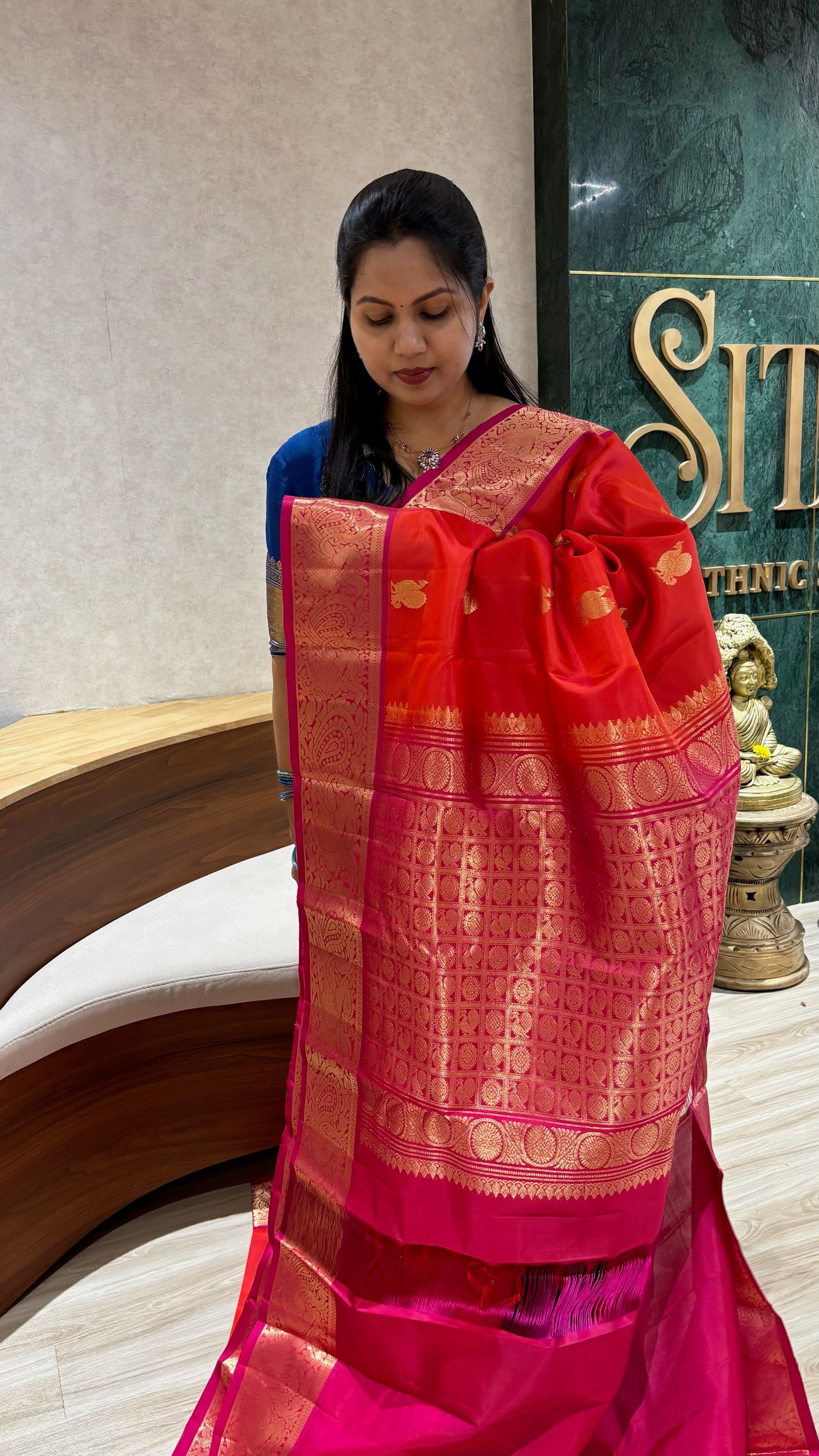 Light weight kanchi pattu