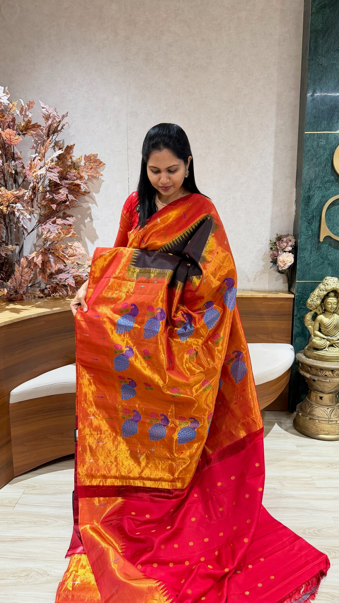 Handloom gadwal tissue